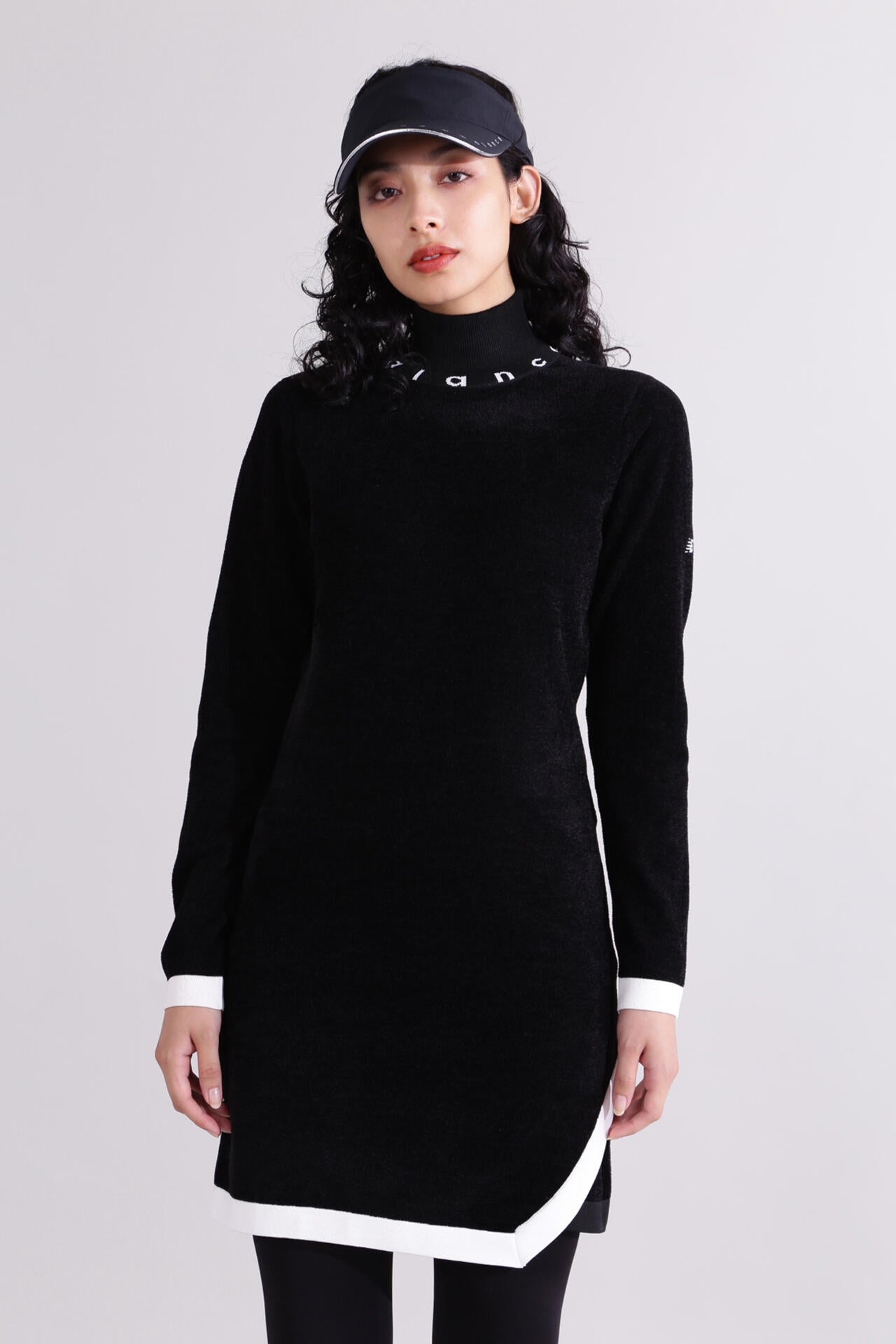 【直営店舗限定】モックネック ニット ワンピース (WOMENS)