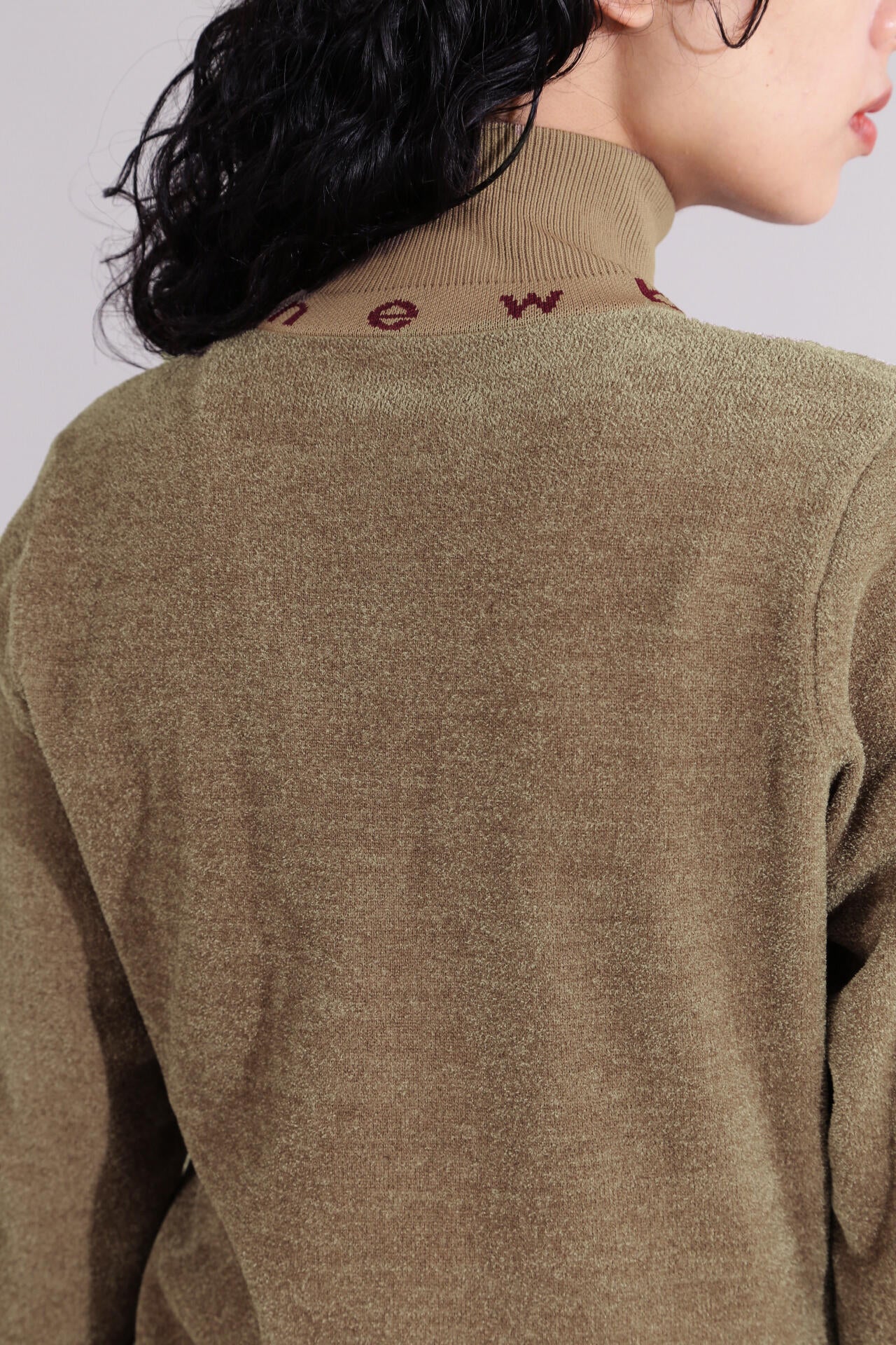 【直営店舗限定】モックネック ニット ワンピース (WOMENS)