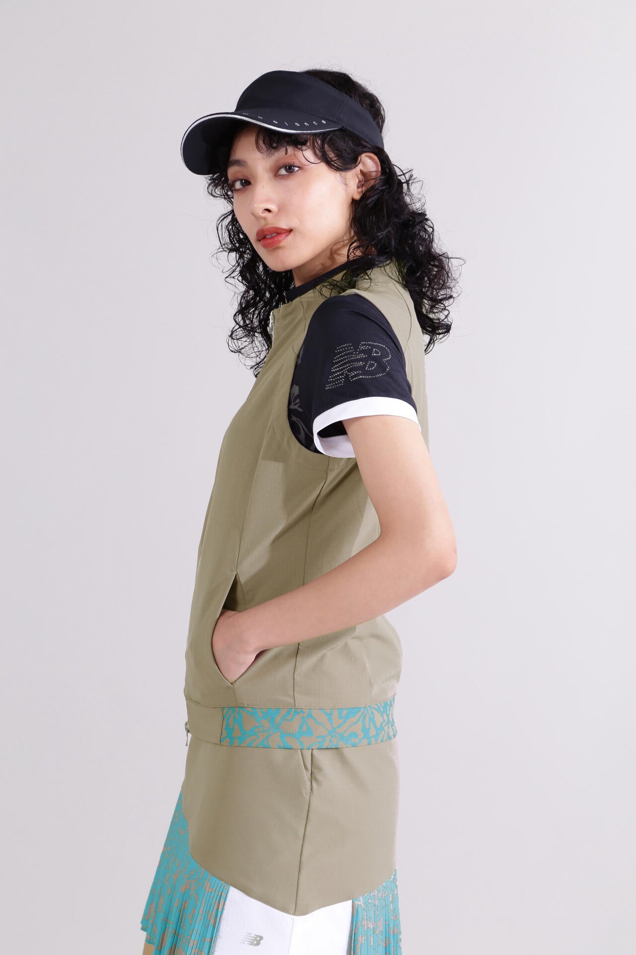 【直営店舗限定】フルジップ ウインド ベスト (WOMENS)