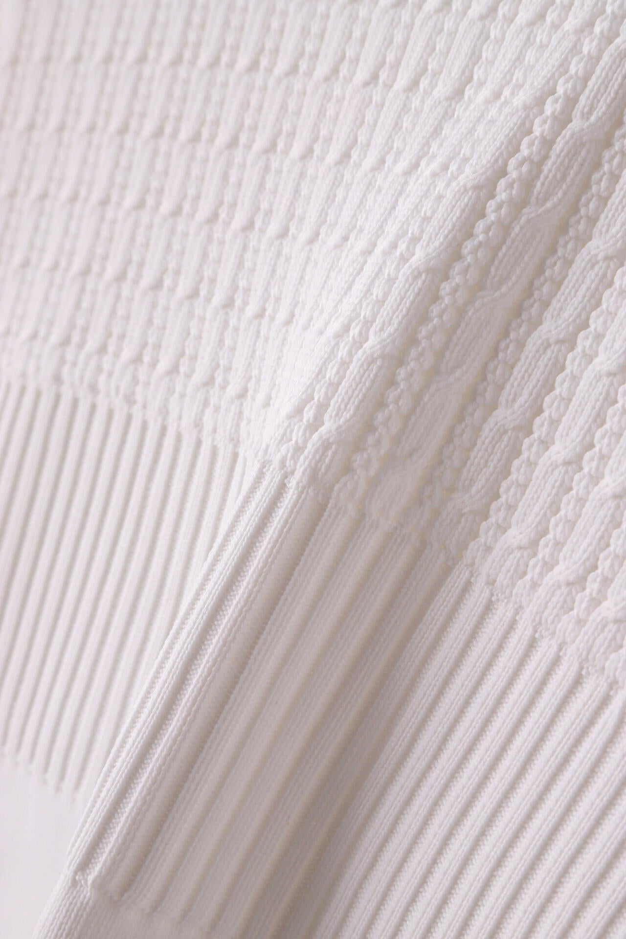 【直営店舗限定】タートルネック ニット プルオーバー (WOMENS)