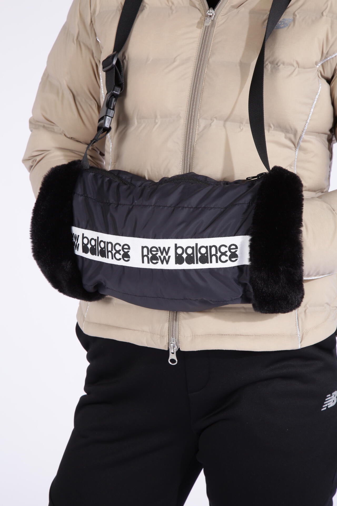 タフタ×フェイクファー 2WAY ハンドウォーマー (WOMENS SPORT)