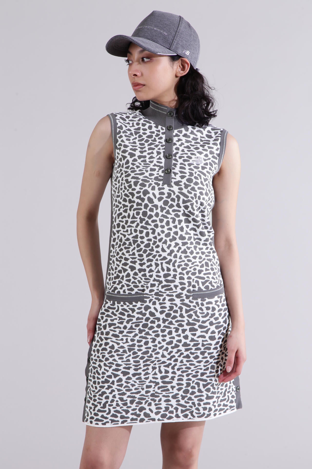 【直営店舗限定】スリーブレス ニット ワンピース (WOMENS)