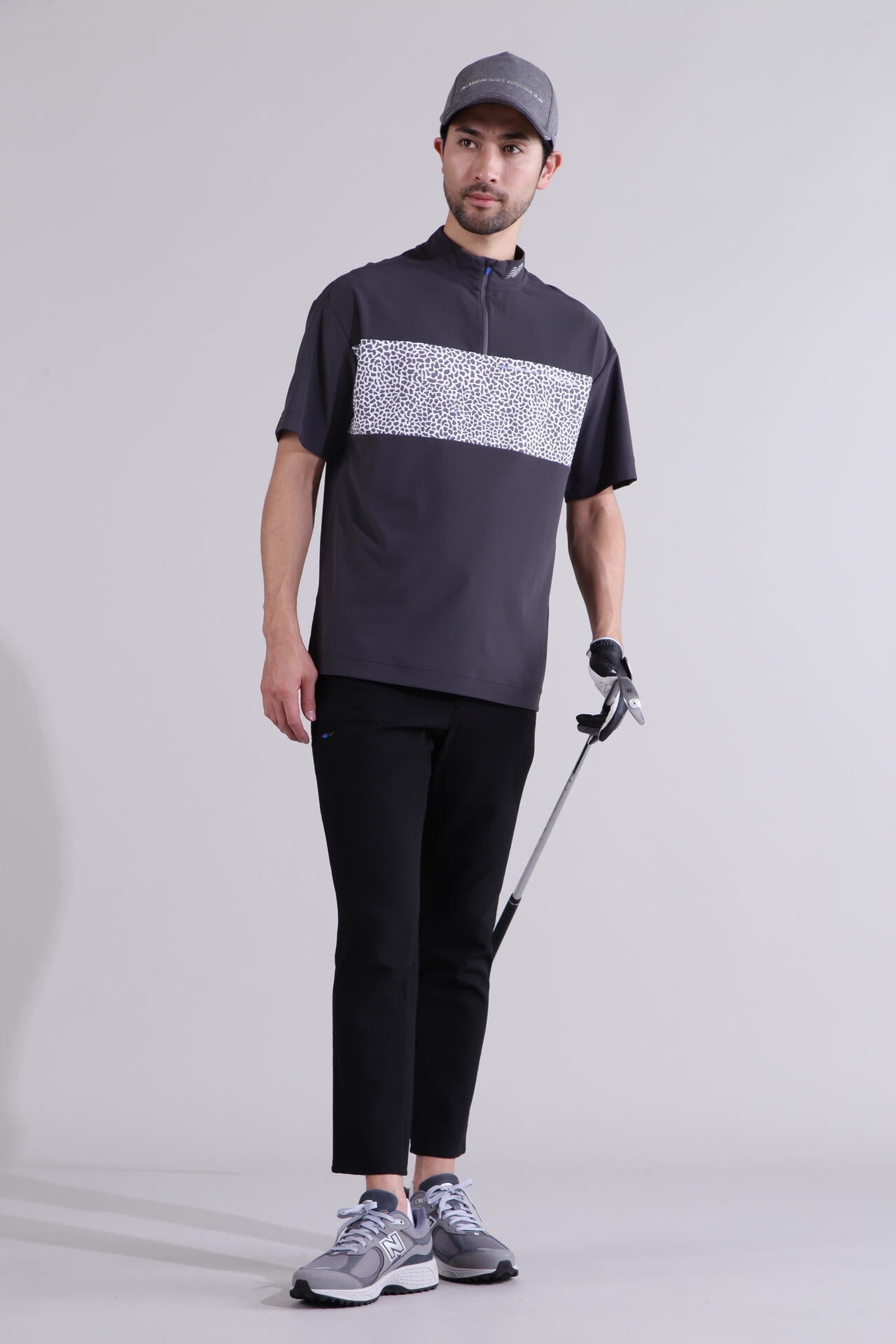 【直営店舗限定】テーパード クロップド パンツ (MENS)