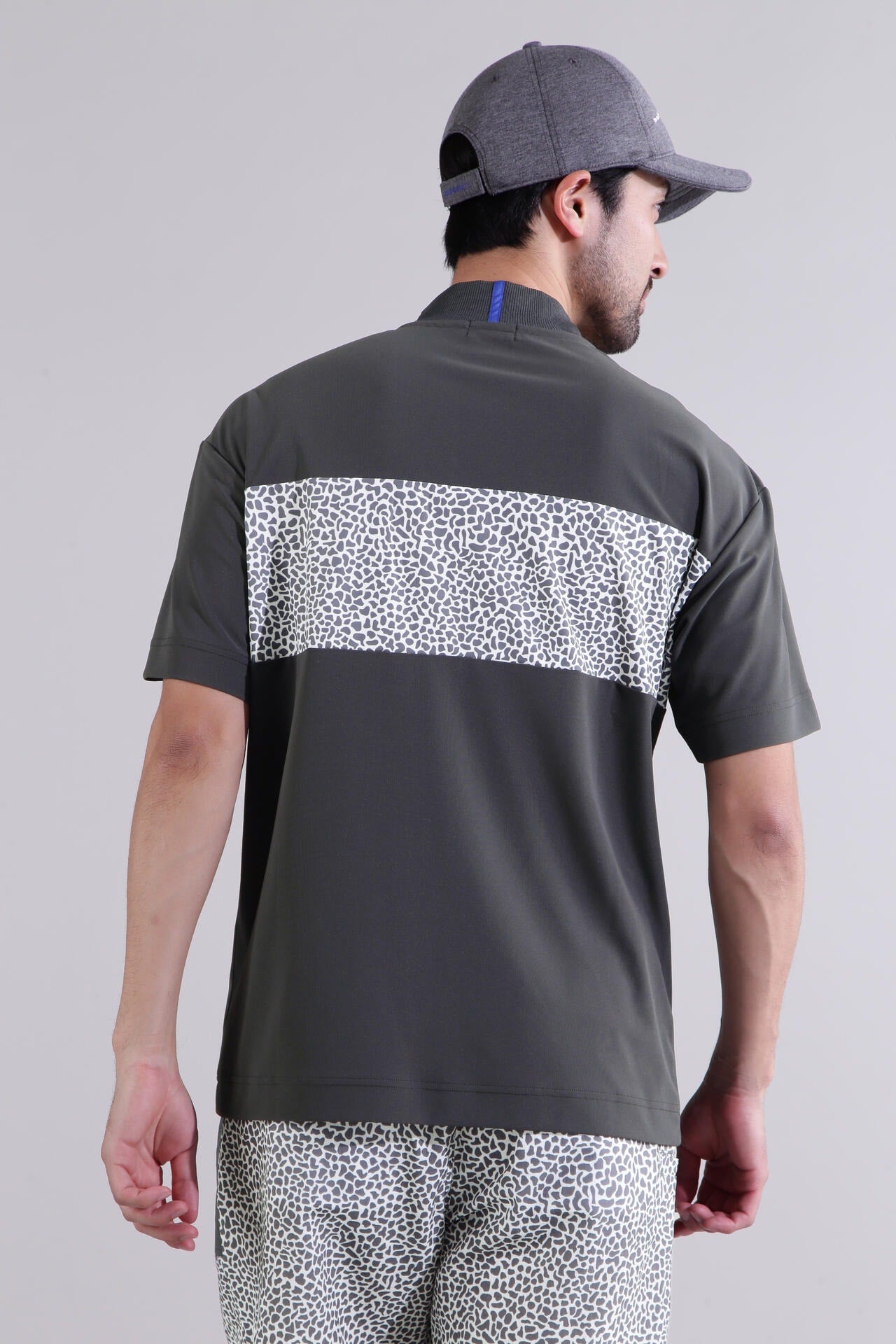 【直営店舗限定】ハーフジップ モックネック プルオーバー (MENS)