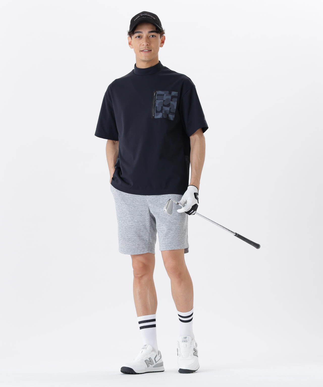 【直営店舗・公式オンライン限定】ロゴジオメトリック柄 ハーフスリーブ モックネック プルオーバー (MENS)