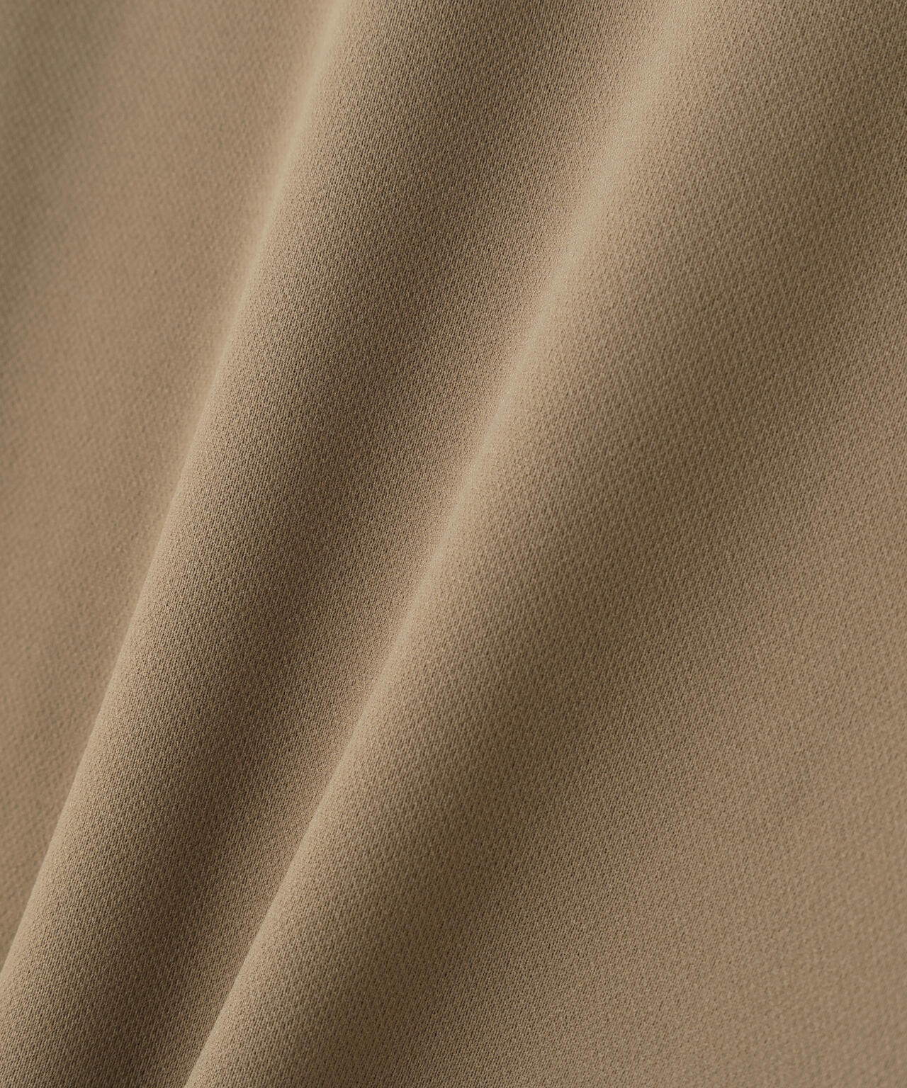 【直営店舗・公式オンライン限定】ロゴジオメトリック柄 ハーフスリーブ モックネック プルオーバー (MENS)