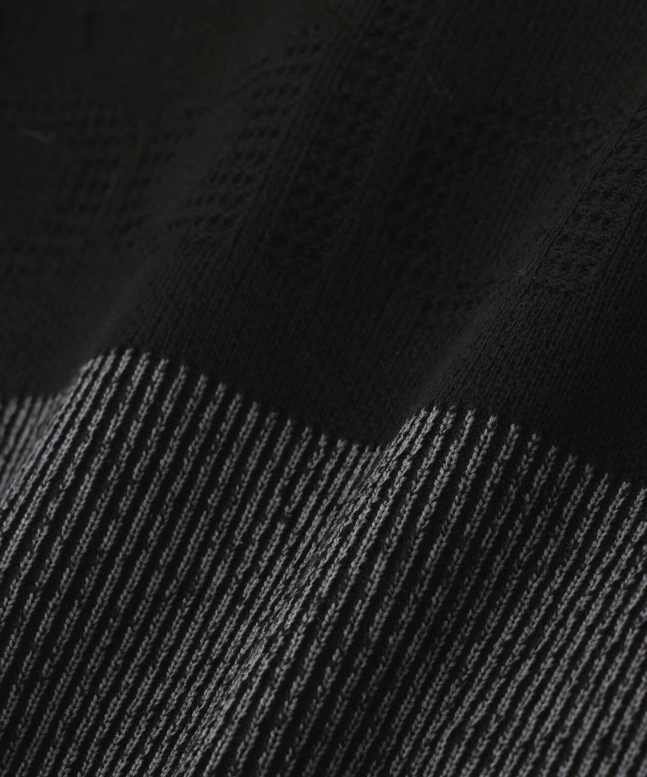 針抜きリブ×ロゴ クルーネック ニット プルオーバー (MENS)