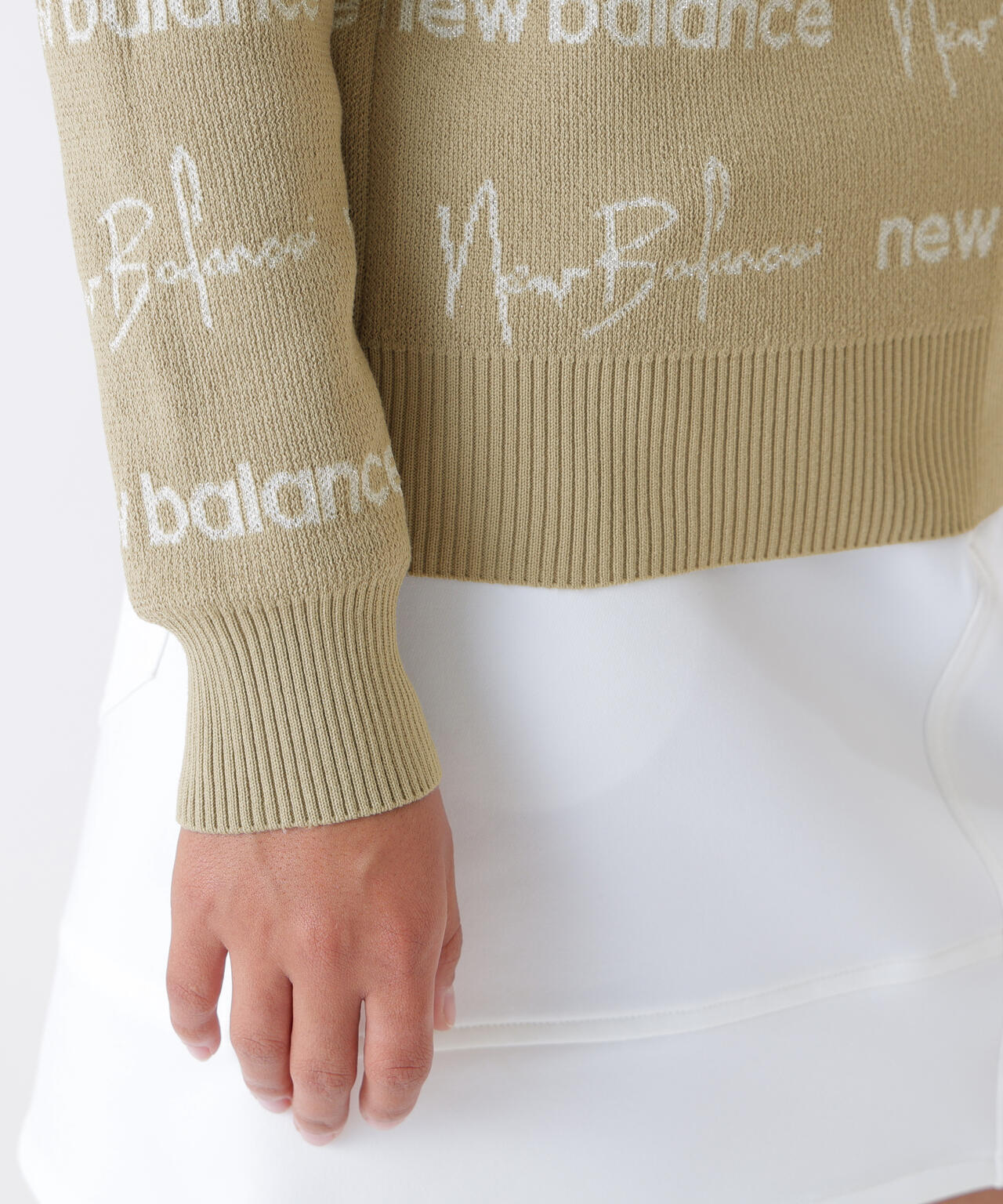 ロゴラッピングペーパー柄 クルーネック ニット プルオーバー (WOMENS)