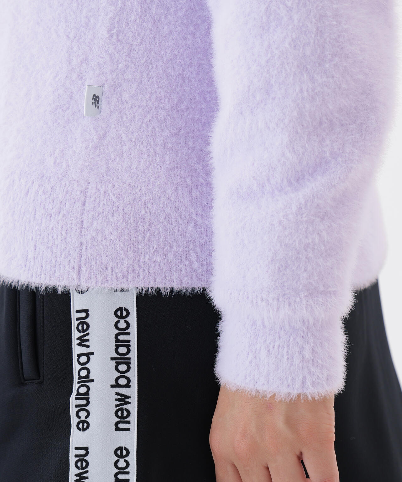 スクリプトロゴ フェザーヤーン クルーネック ニット プルオーバー (WOMENS)