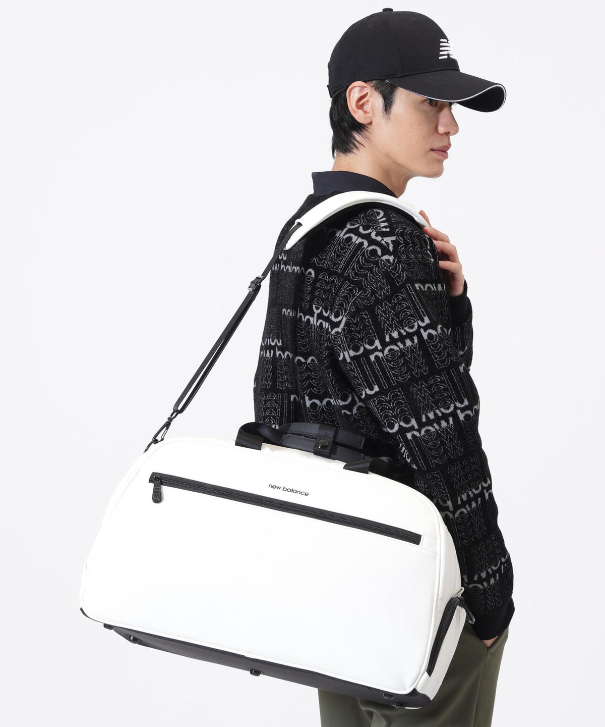 シューズインポケット付き ボストンバッグ (UNISEX)