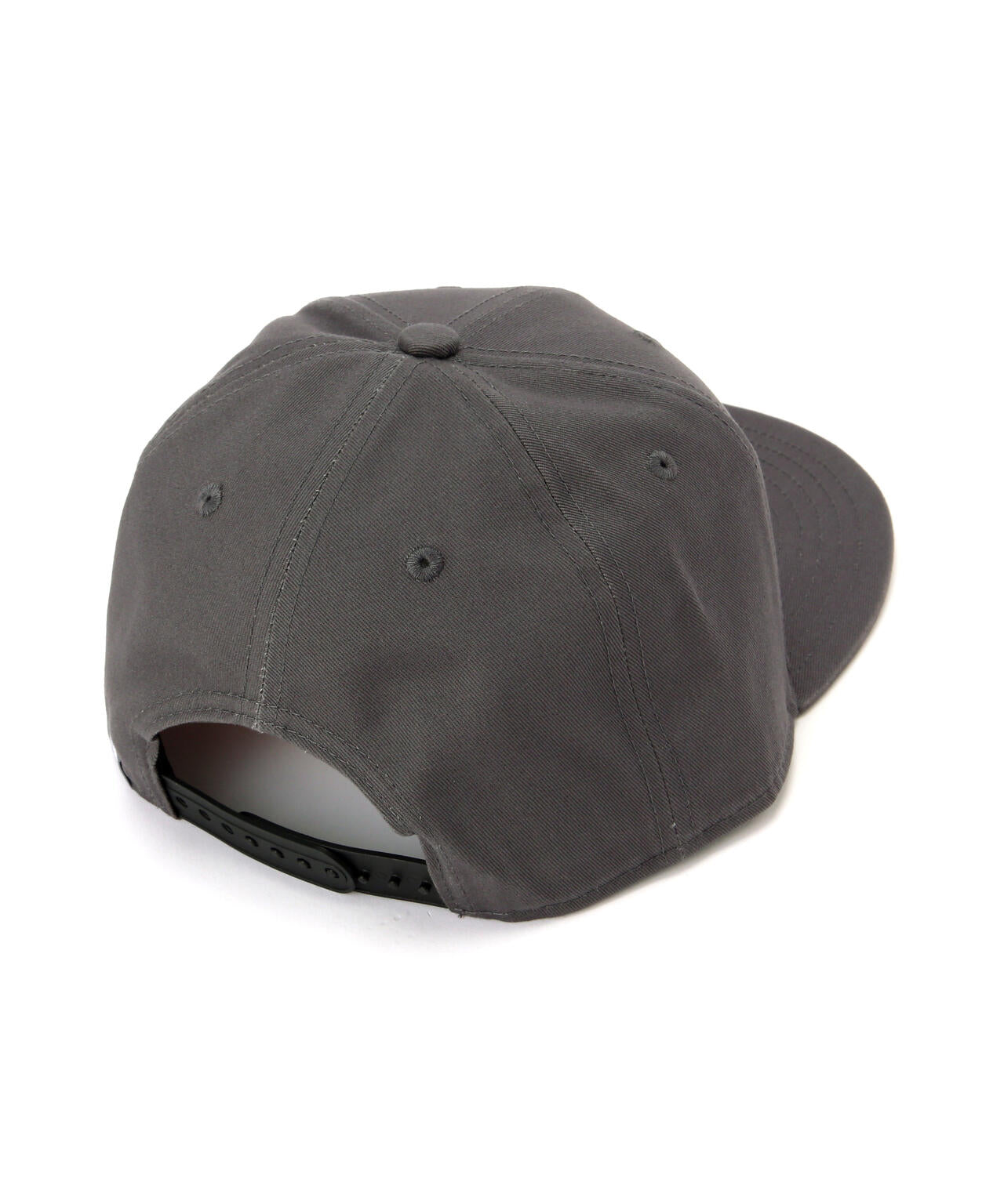 刺繍ロゴ フラットブリムキャップ (MENS)