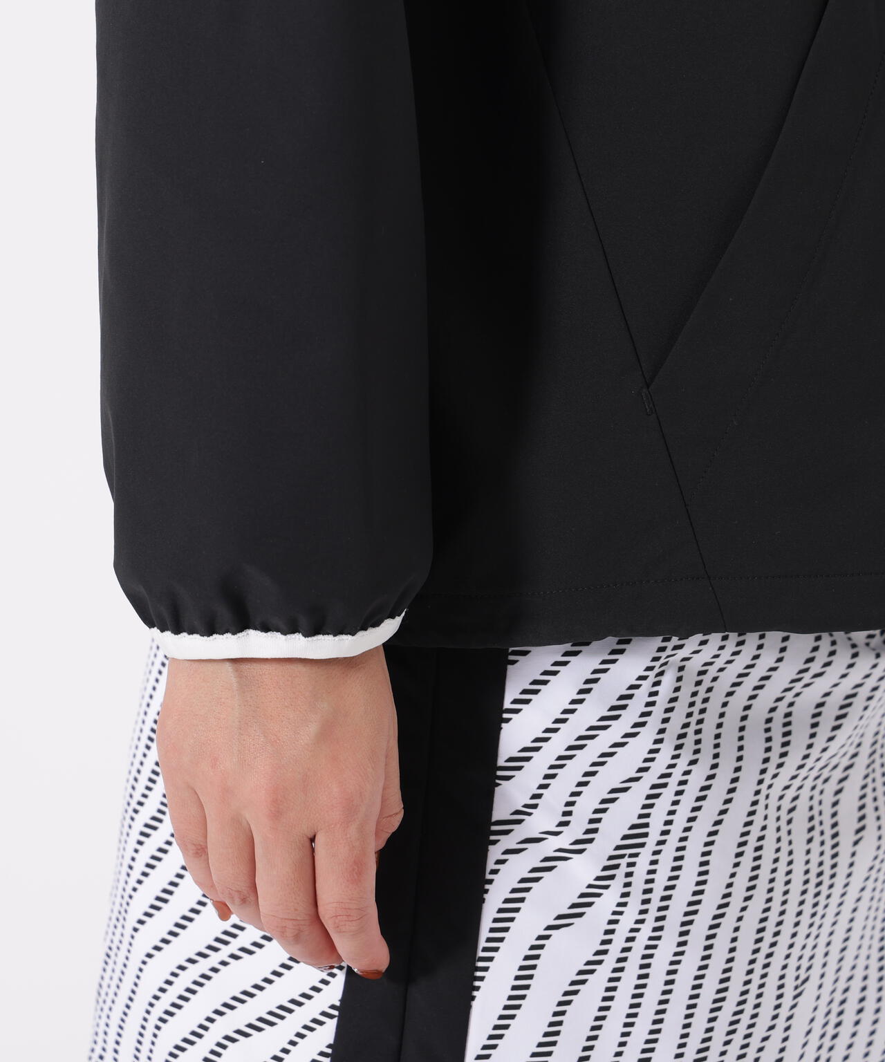 袖脱着 2WAY ハーフジップ プルオーバー フーディー (WOMENS)