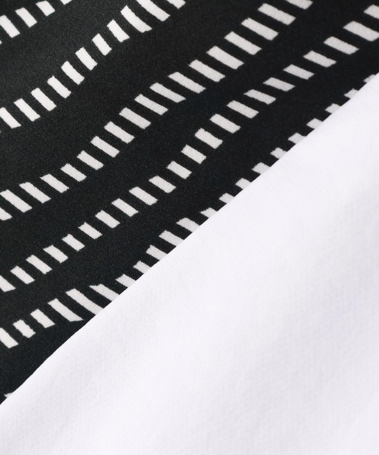 袖脱着 2WAY ハーフジップ プルオーバー フーディー (WOMENS)