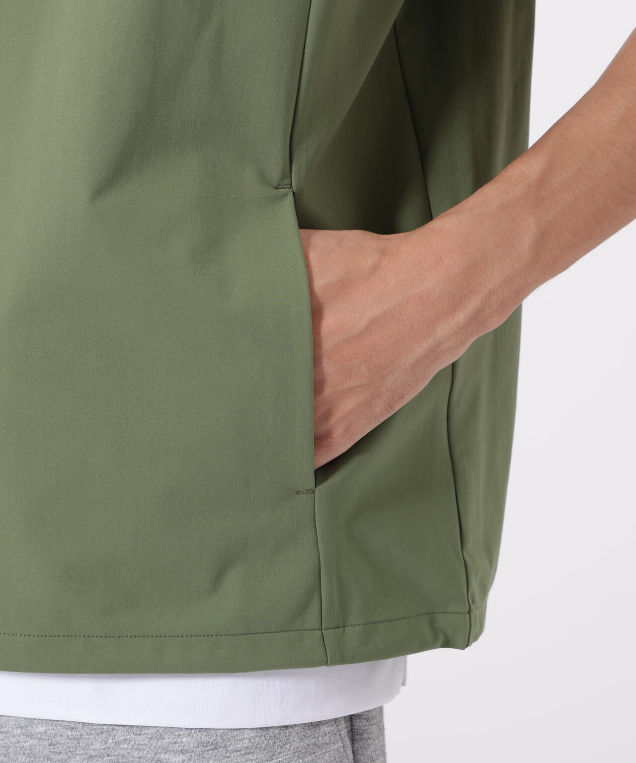 ハーフスリーブ スタンドジップ プルオーバー (MENS)