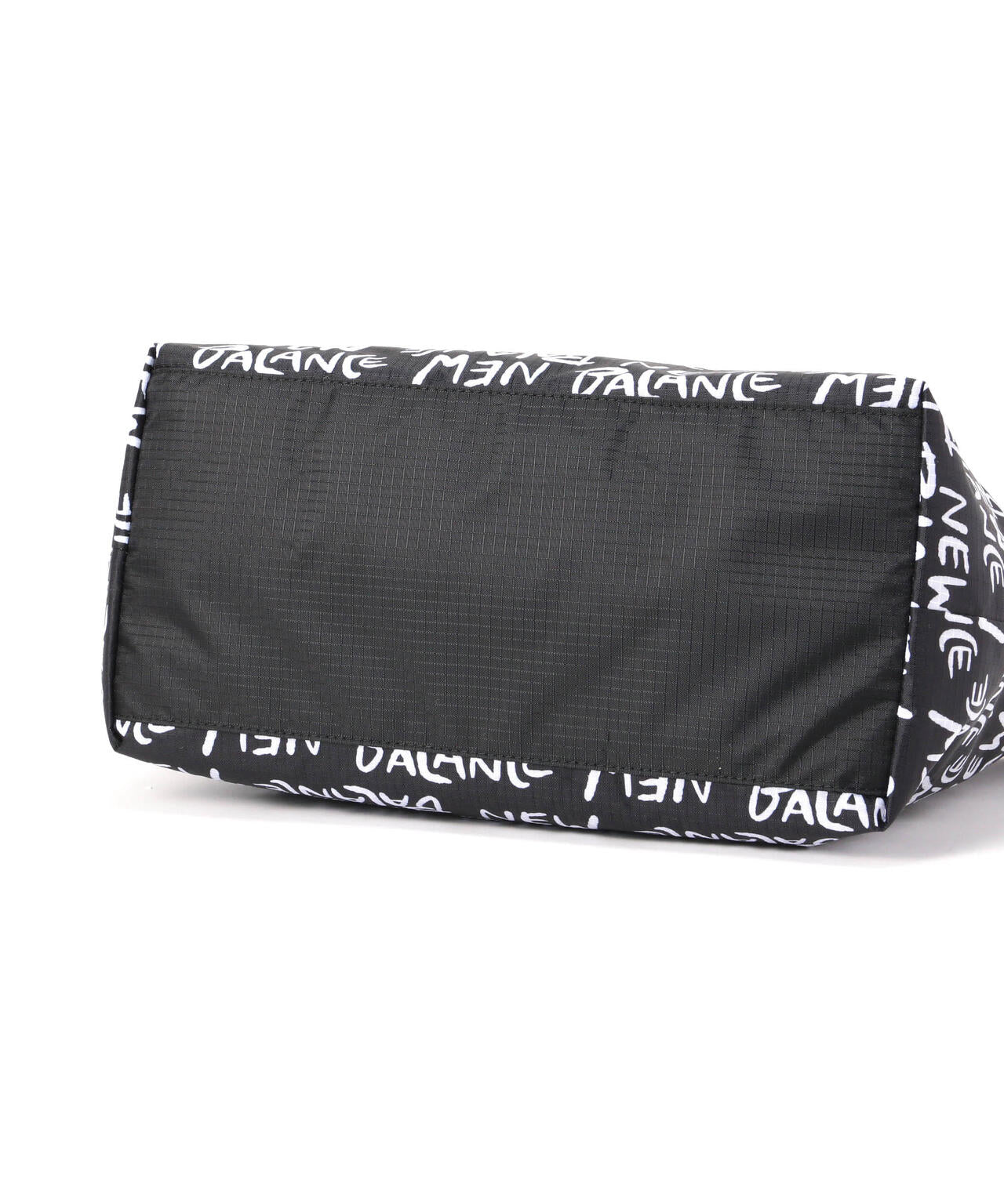 フリーハンドロゴ柄 トートバッグ (WOMENS)