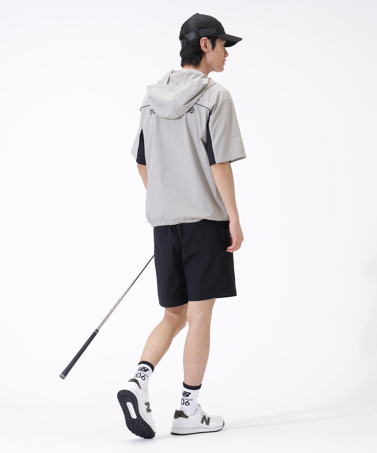 Height: 185cm Chest: 81cm Waist: 68cm Hips: 90cm 着用サイズ:5