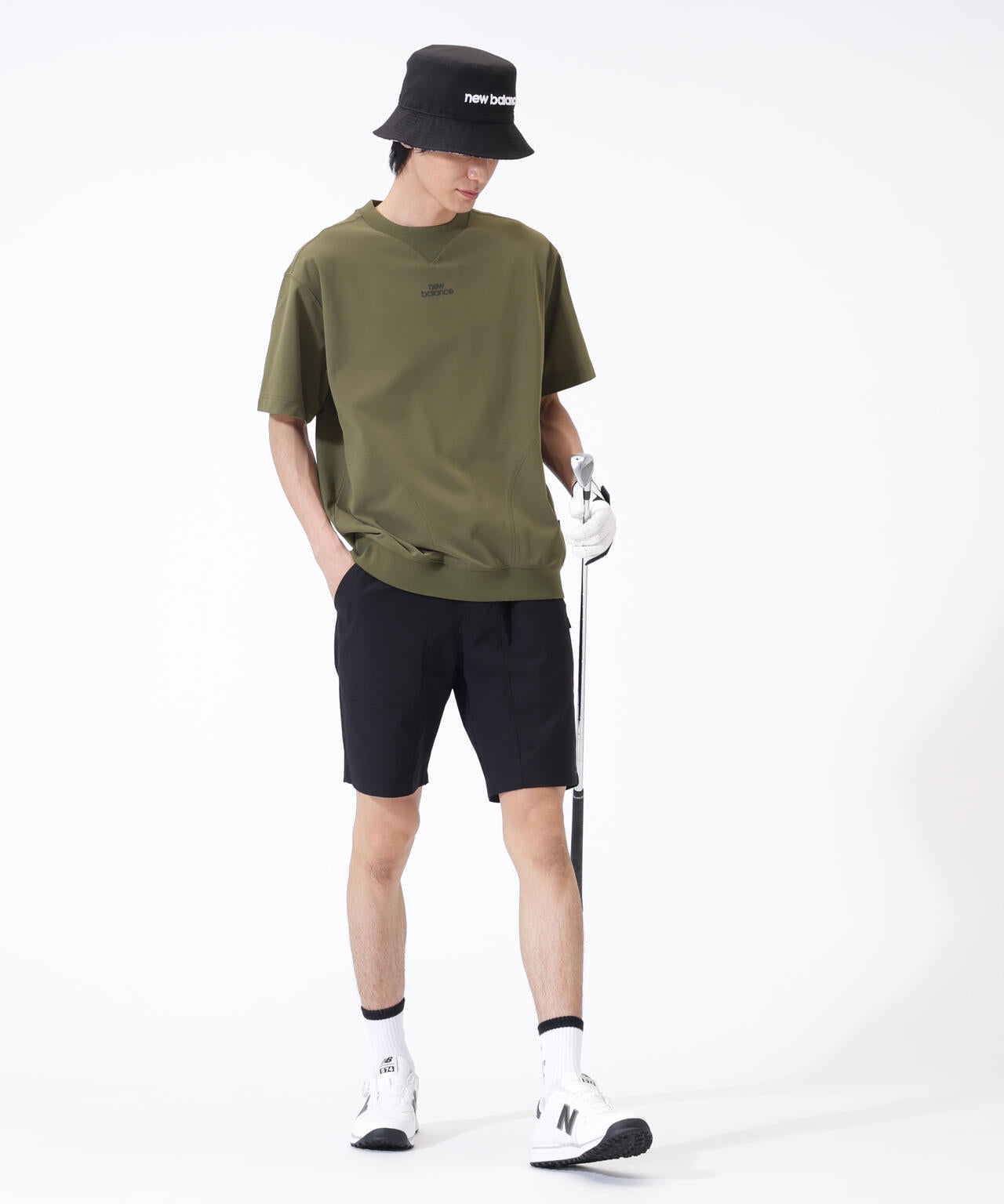 Height: 185cm Chest: 81cm Waist: 68cm Hips: 90cm 着用サイズ:5