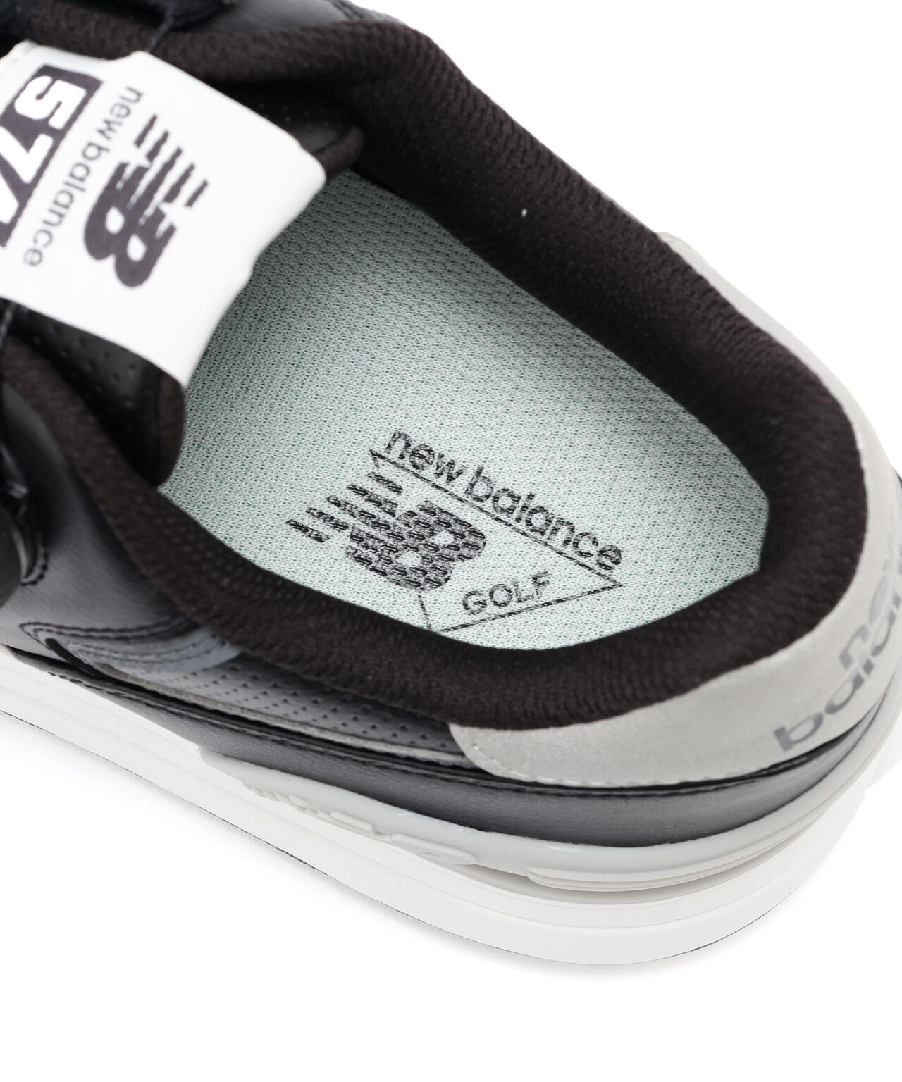 UG574BK スパイクレスシューズ (UNISEX)