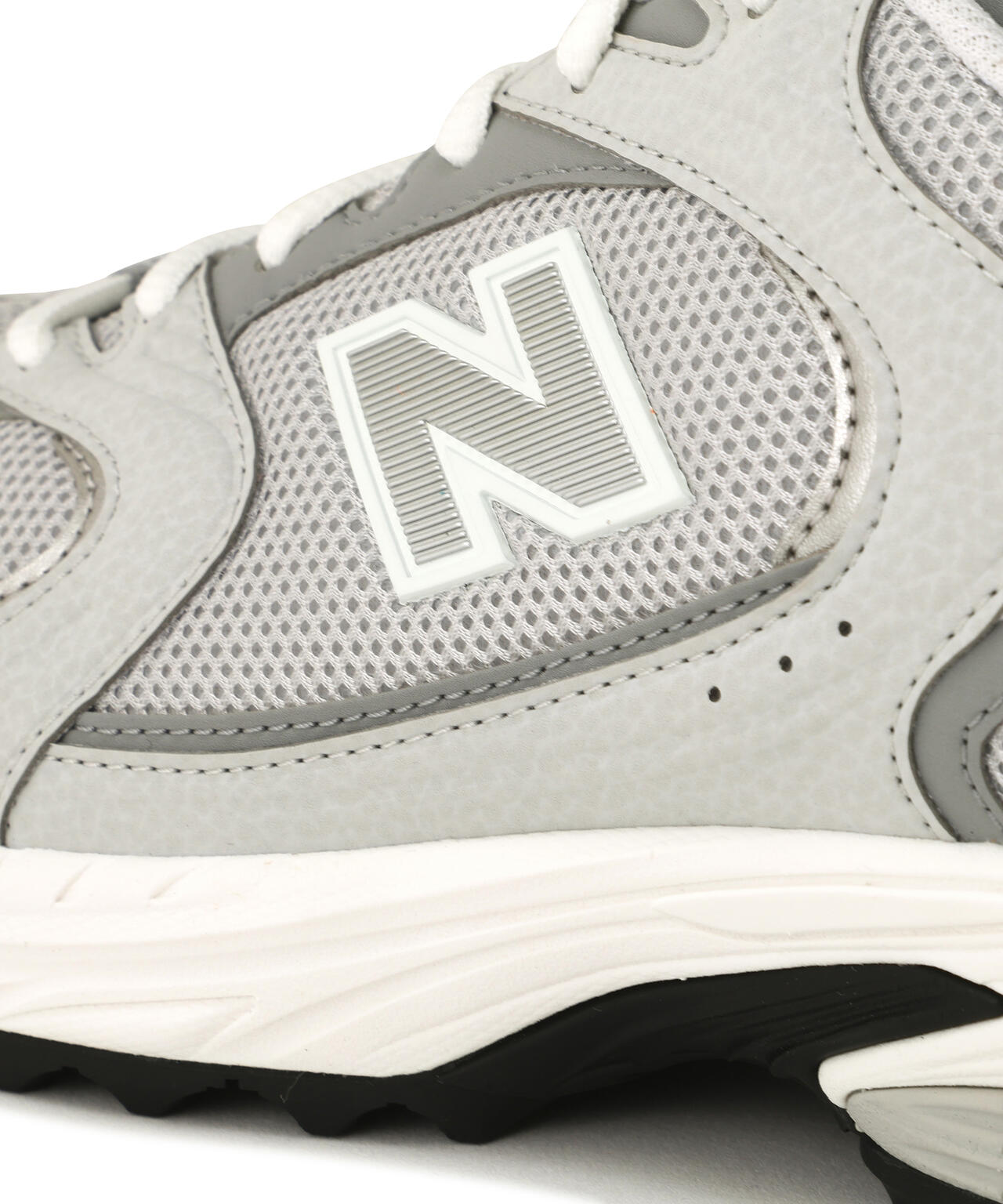 UGS530G スパイクレスシューズ (UNISEX)