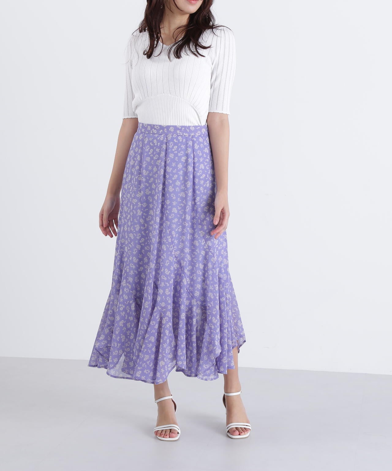 エスカルゴ花柄シフォンスカート