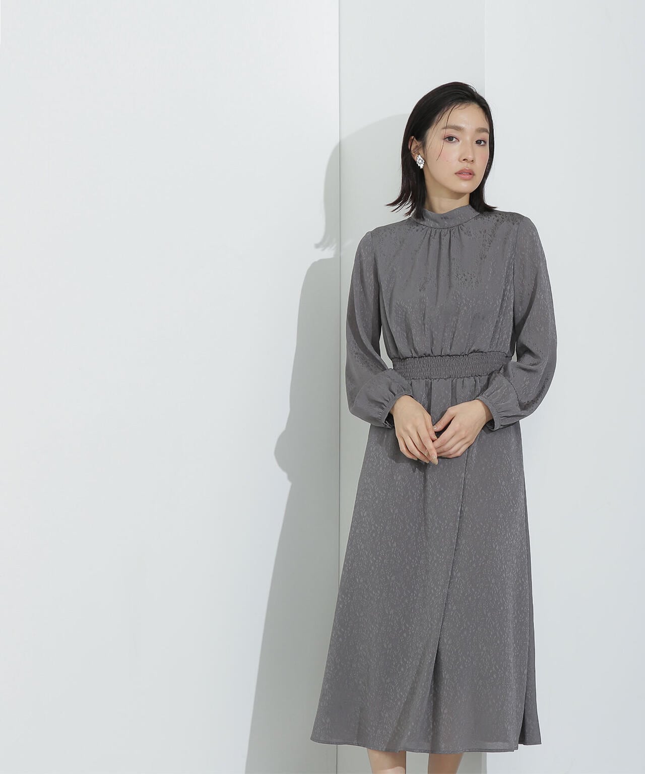【official site 限定色:ブルーラベンダー】ジャガードシャーリングワンピース