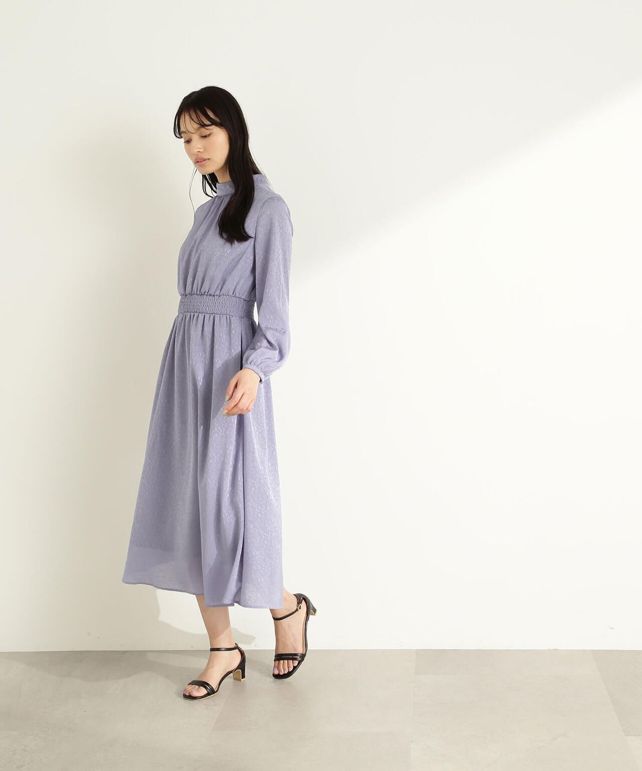 【official site 限定色:ブルーラベンダー】ジャガードシャーリングワンピース
