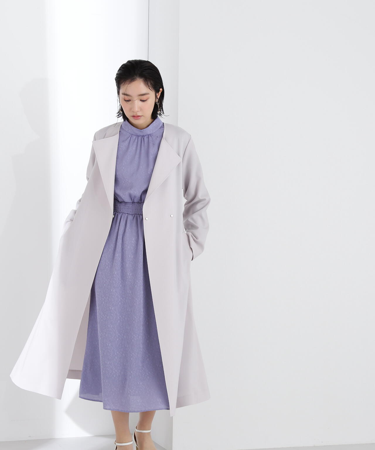 【official site 限定色:ブルーラベンダー】ジャガードシャーリングワンピース