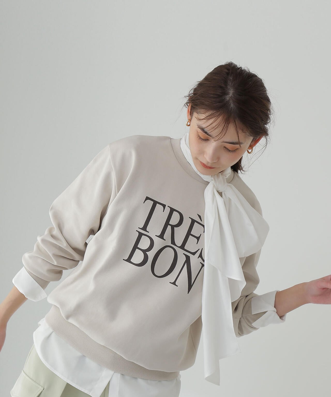 【bdONLINE限定色:ベージュ】アソートロゴカットソープルオーバー