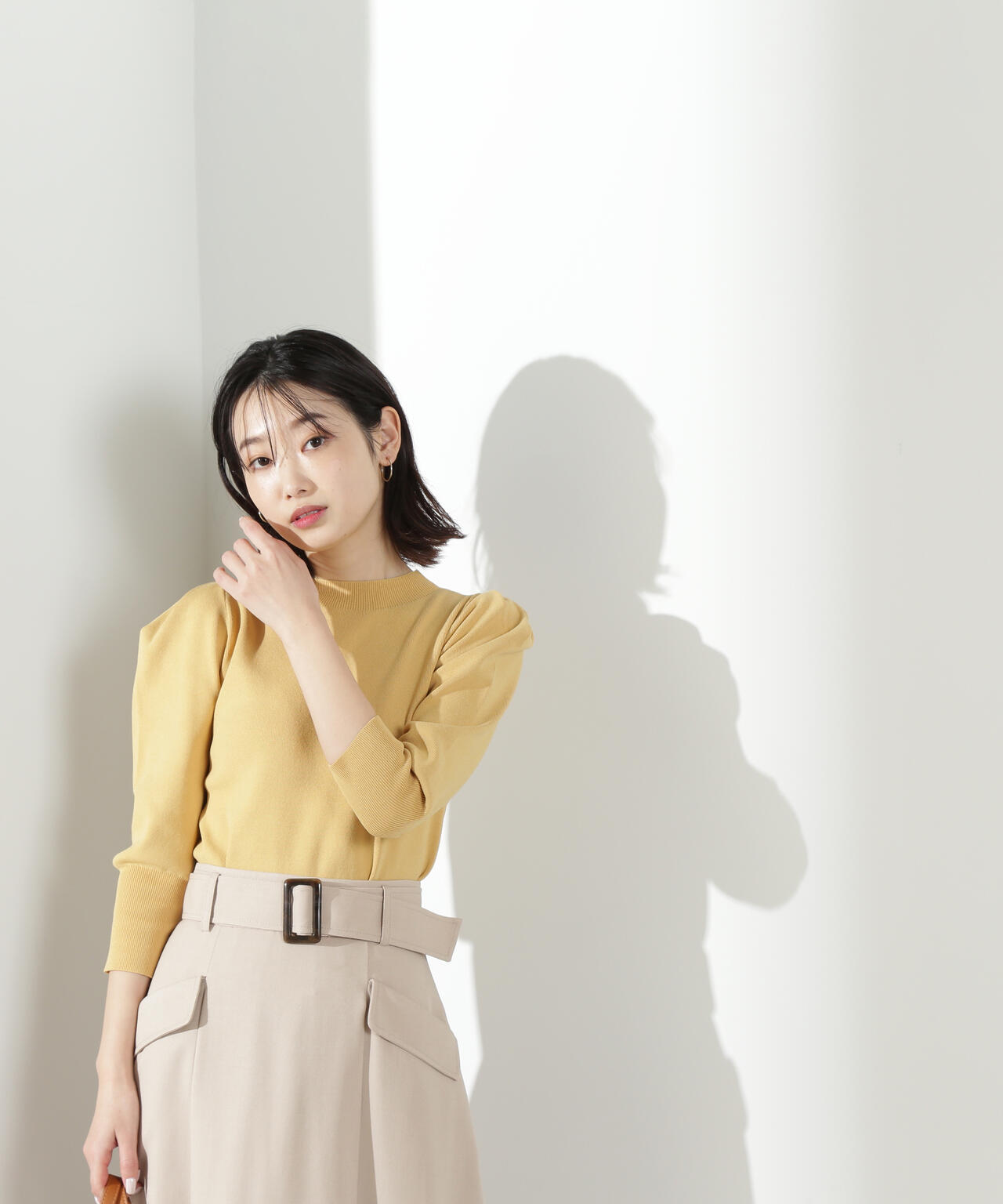 フォルムスリーブニット