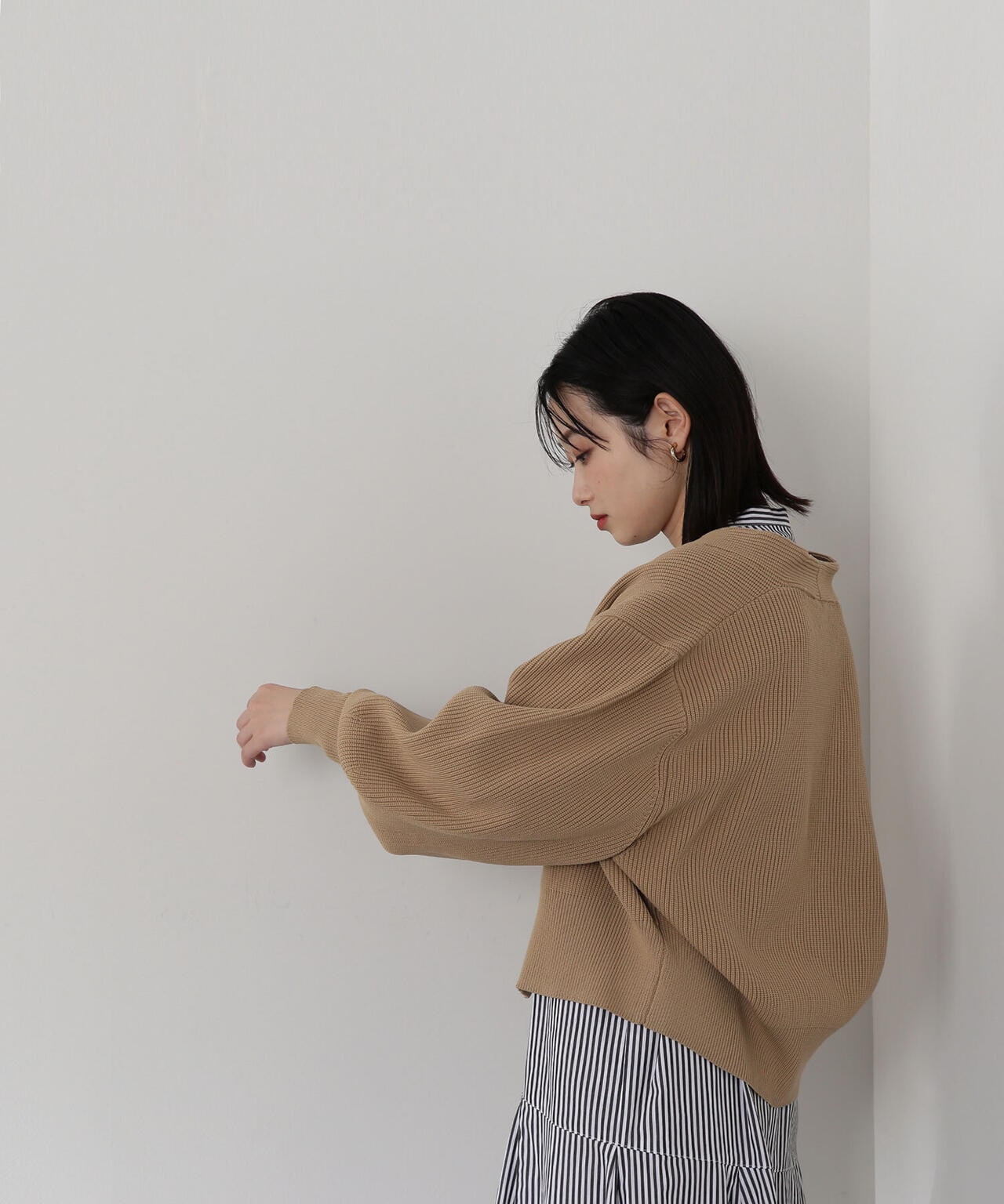 コンパクトショートカーディガン