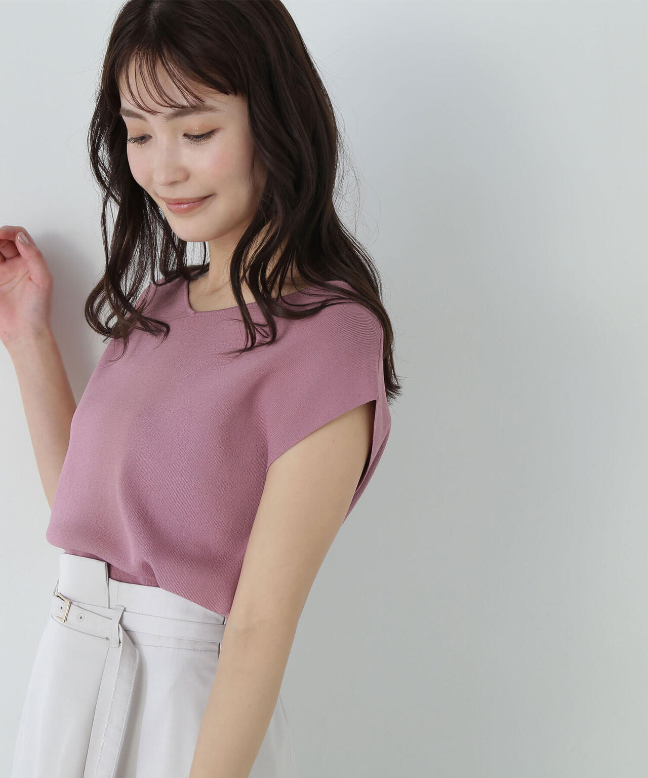 総針ベーシックシリーズ Vネックニット*