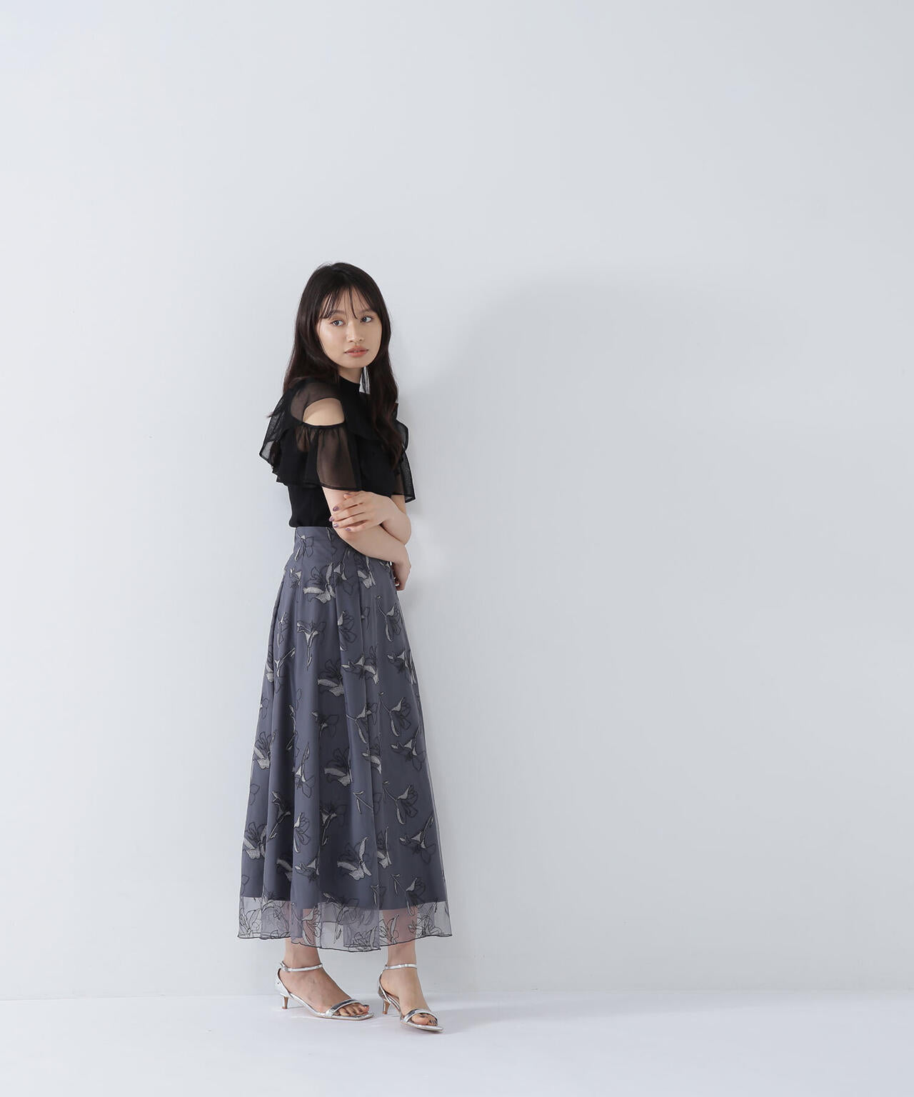 ラッフルシアースリーブニット*