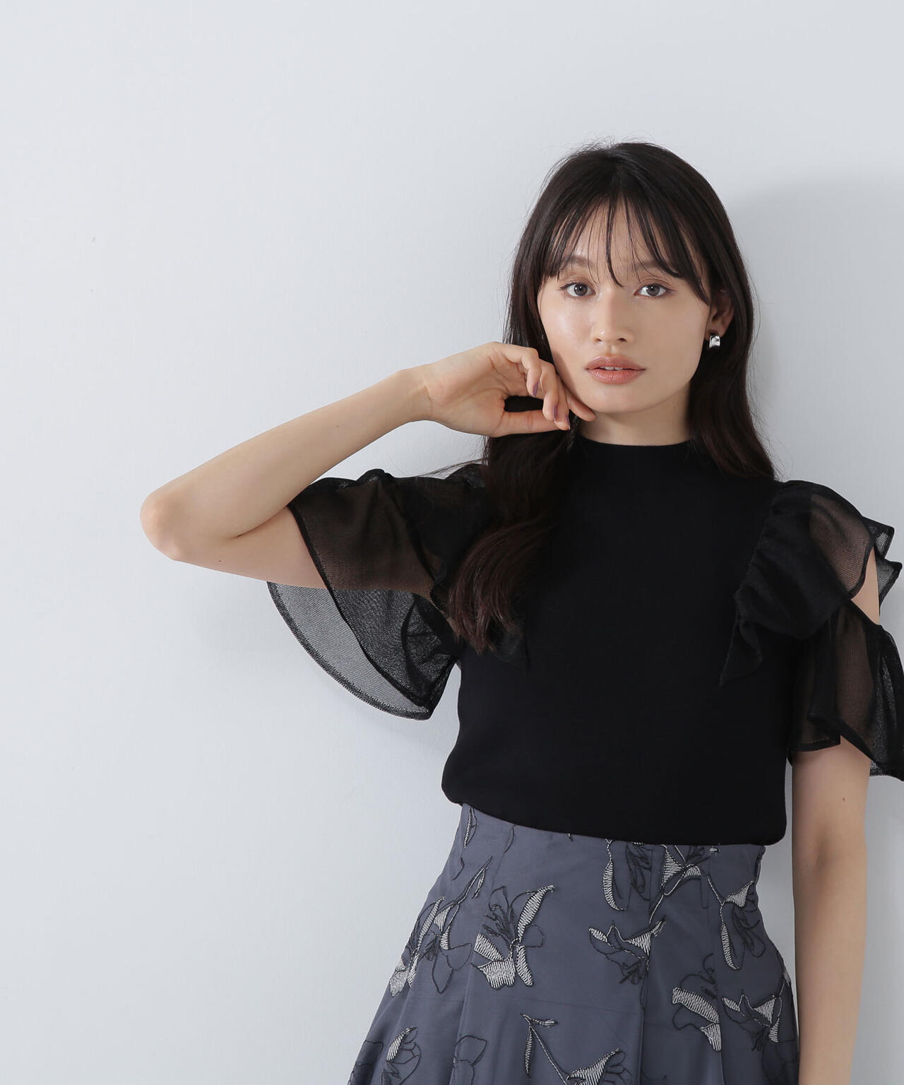ラッフルシアースリーブニット*