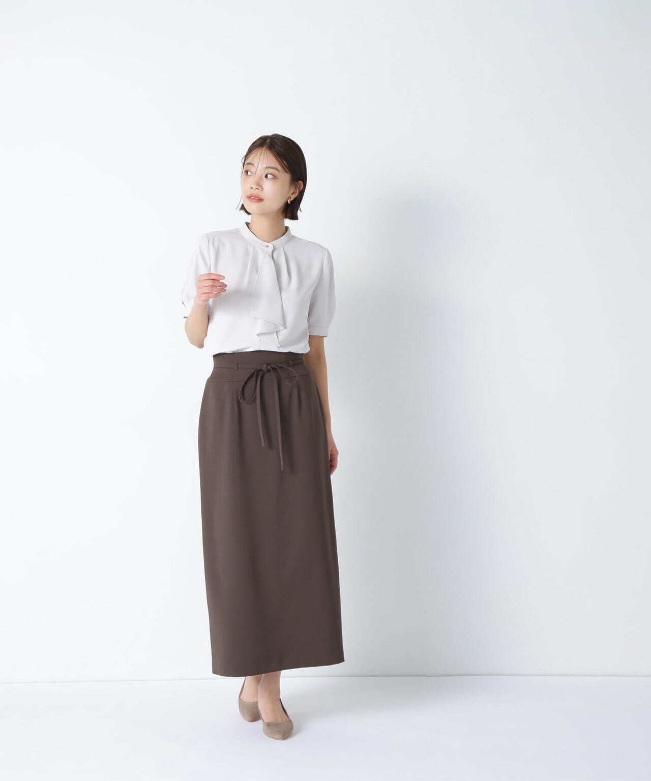 ラッフルタイブラウス*