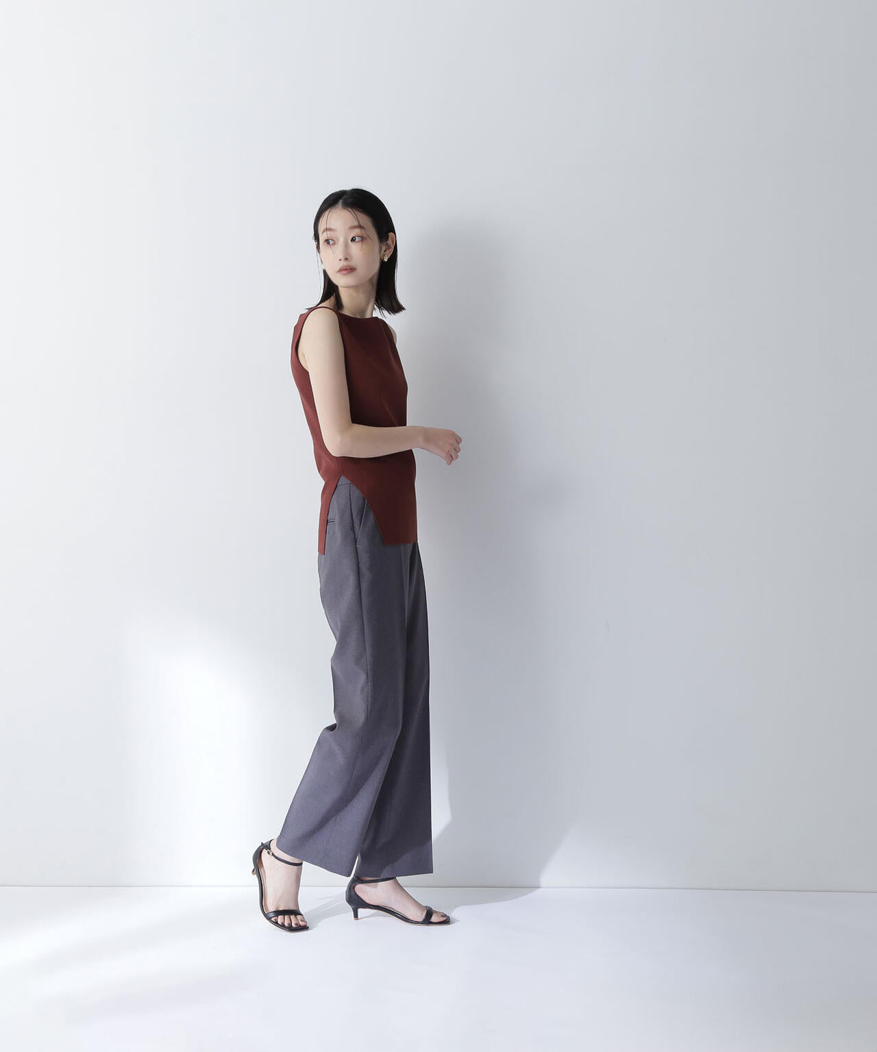 ドライタッチストレートパンツ*