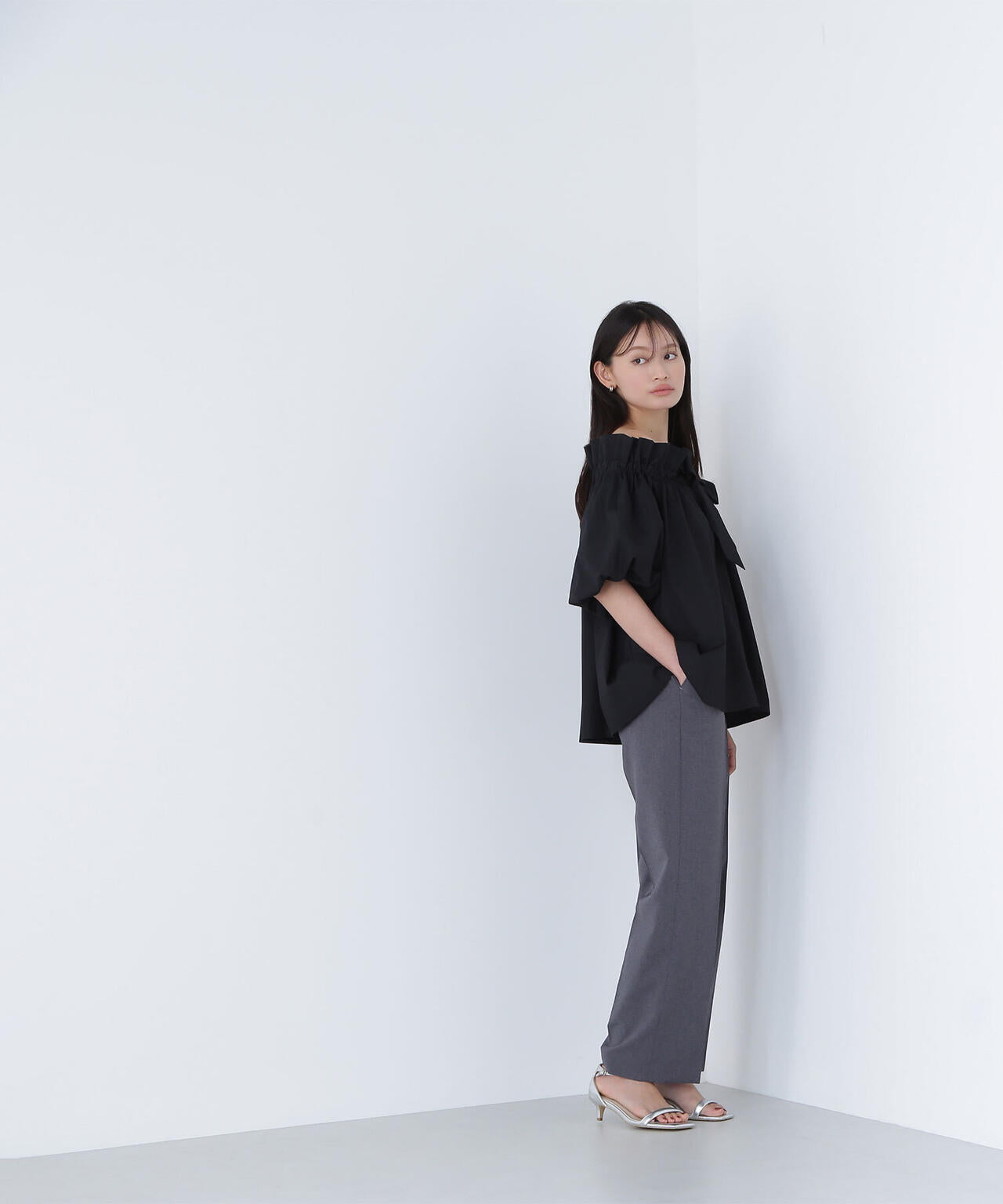 ドライタッチストレートパンツ*