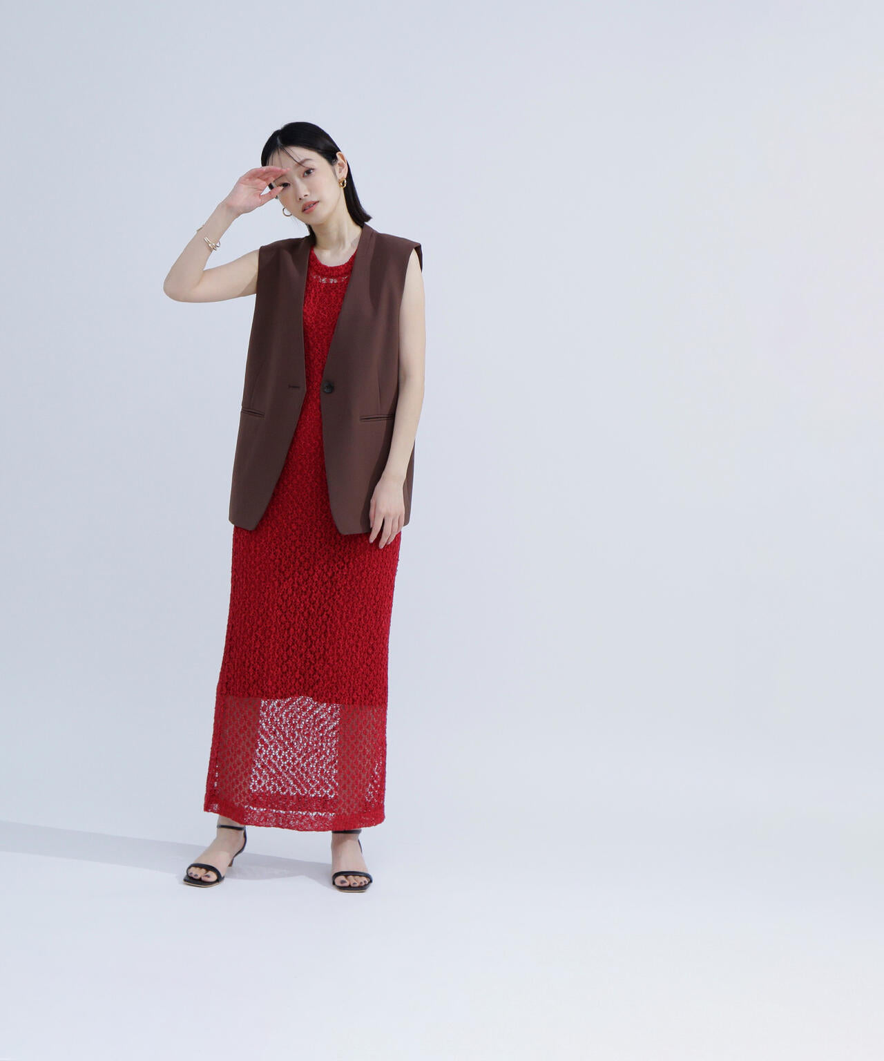 ノーカラーミニマルジレ