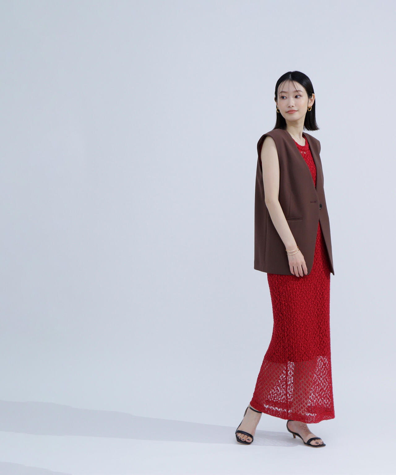 ノーカラーミニマルジレ