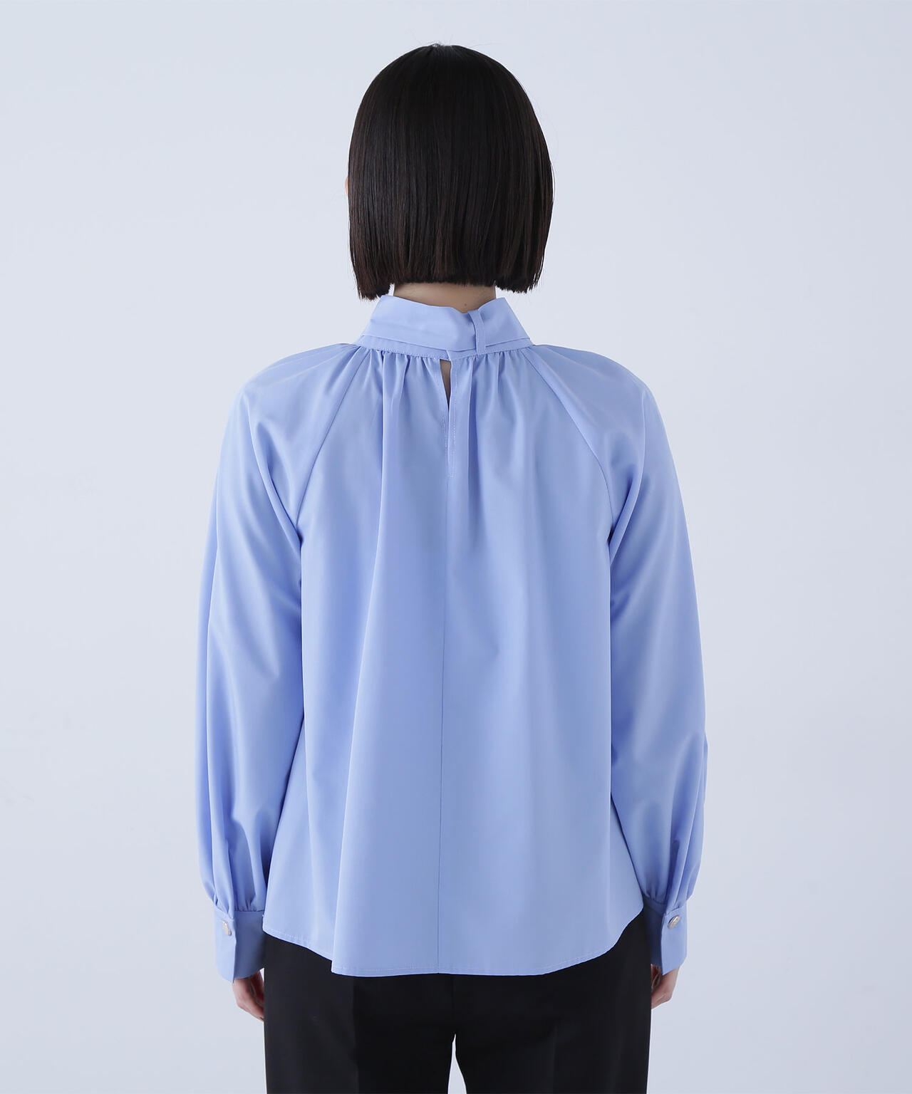 ハイネックリボンボウブラウス