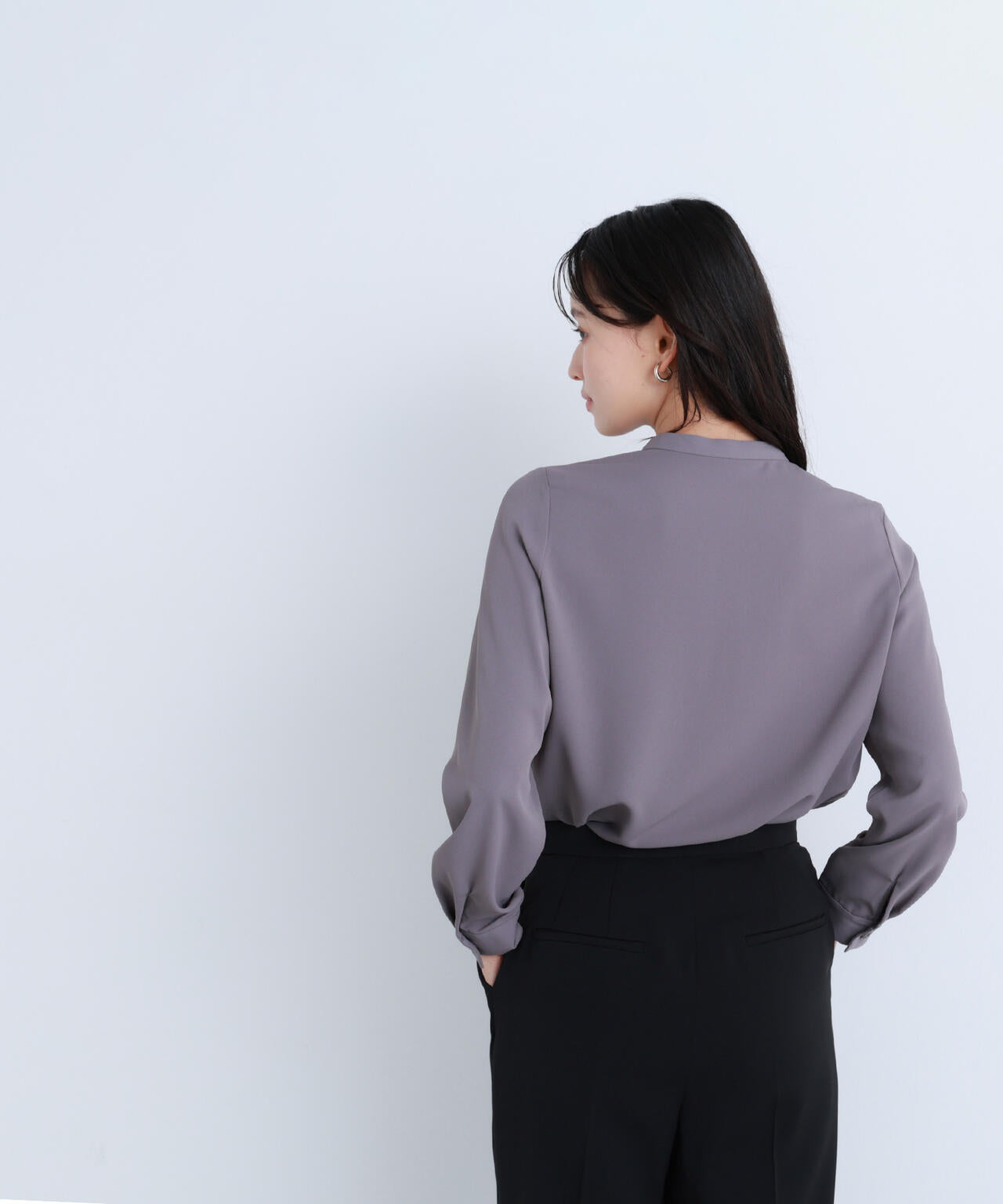 ダブルラッフルボウブラウス