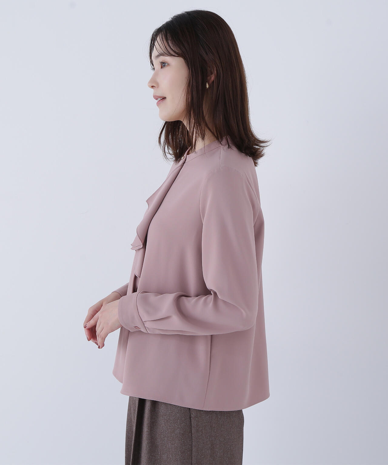 ダブルラッフルボウブラウス