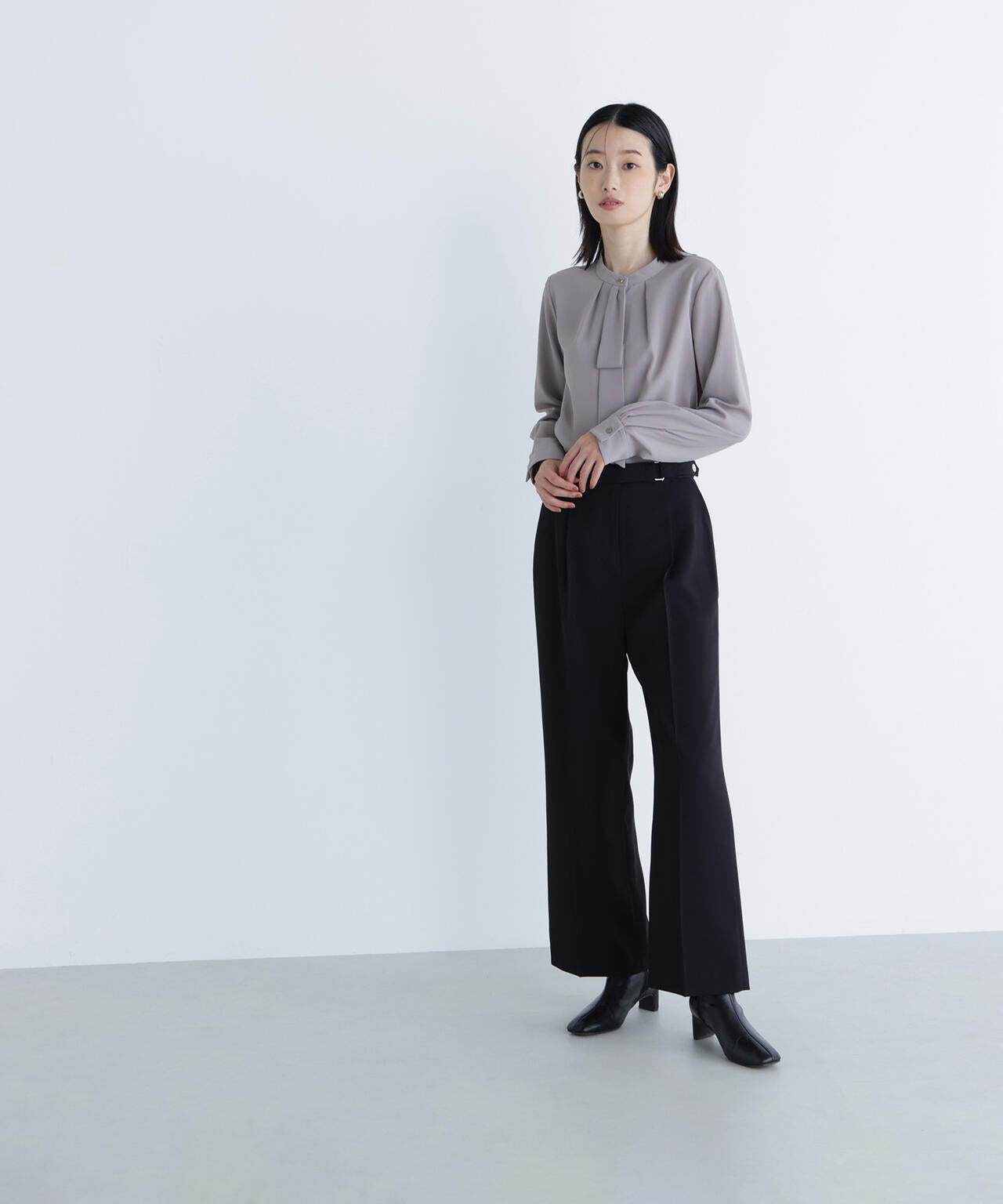 タックナロータイブラウス