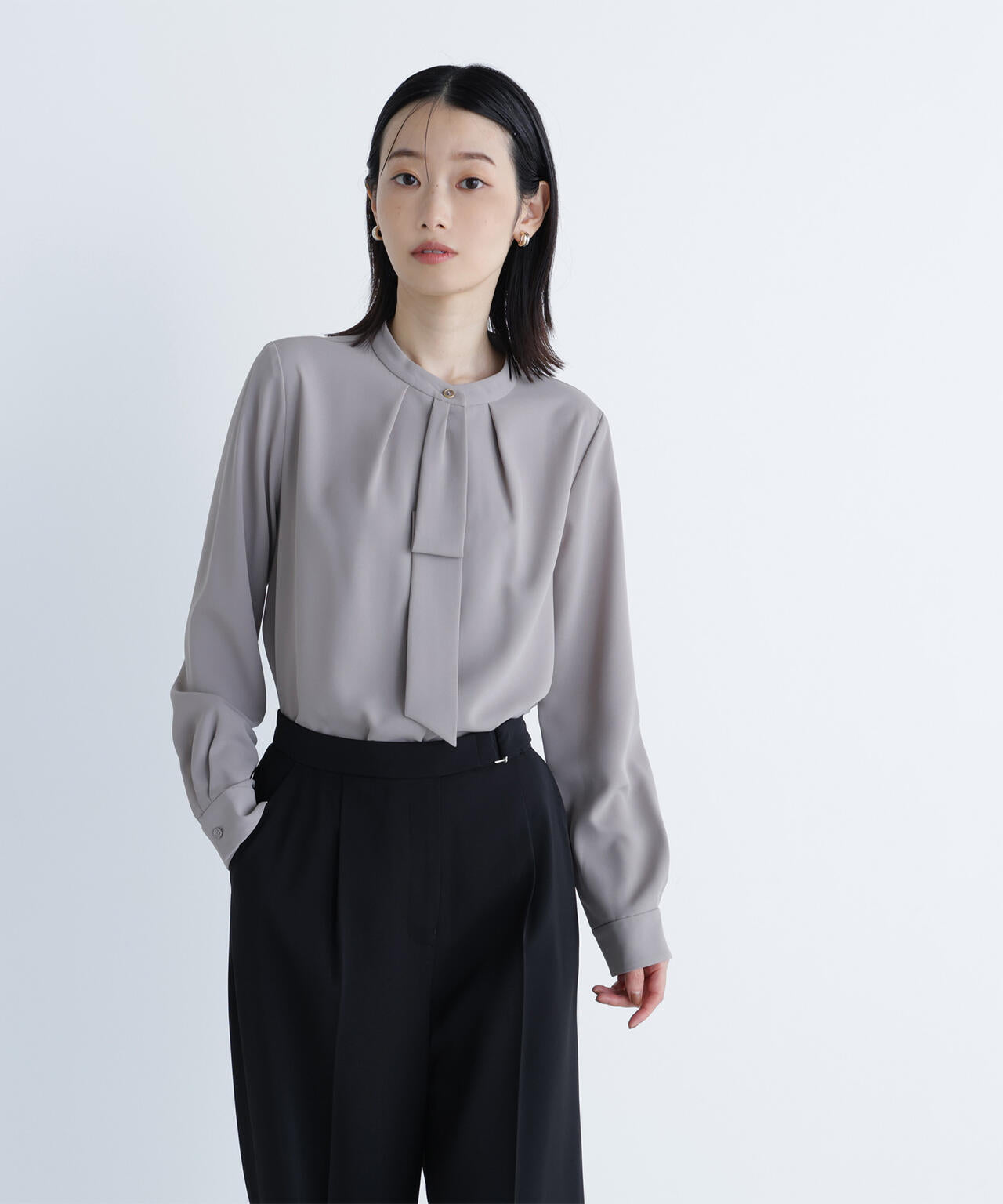 タックナロータイブラウス