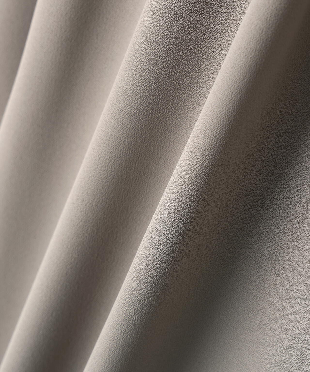 タックナロータイブラウス