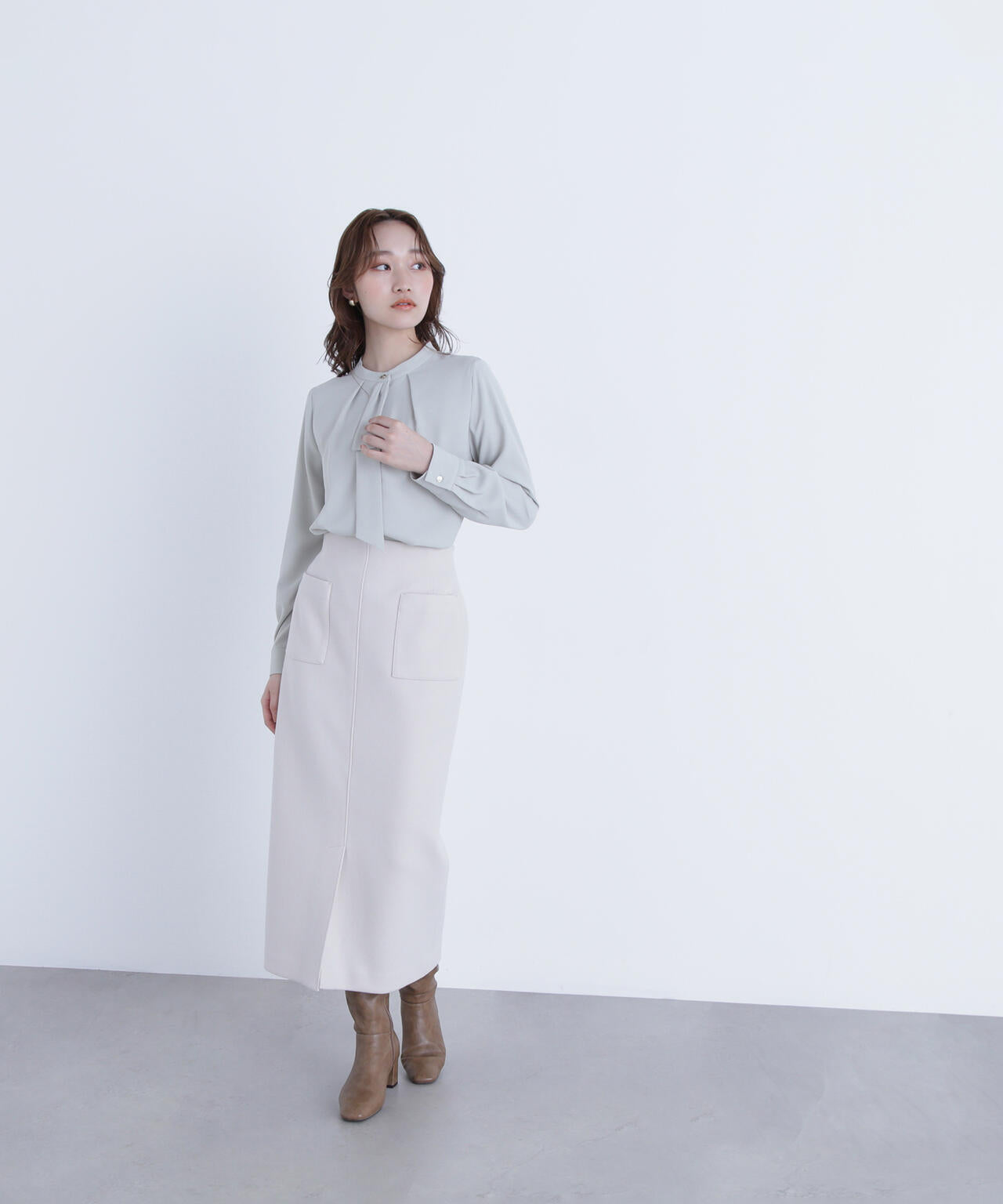 タックナロータイブラウス