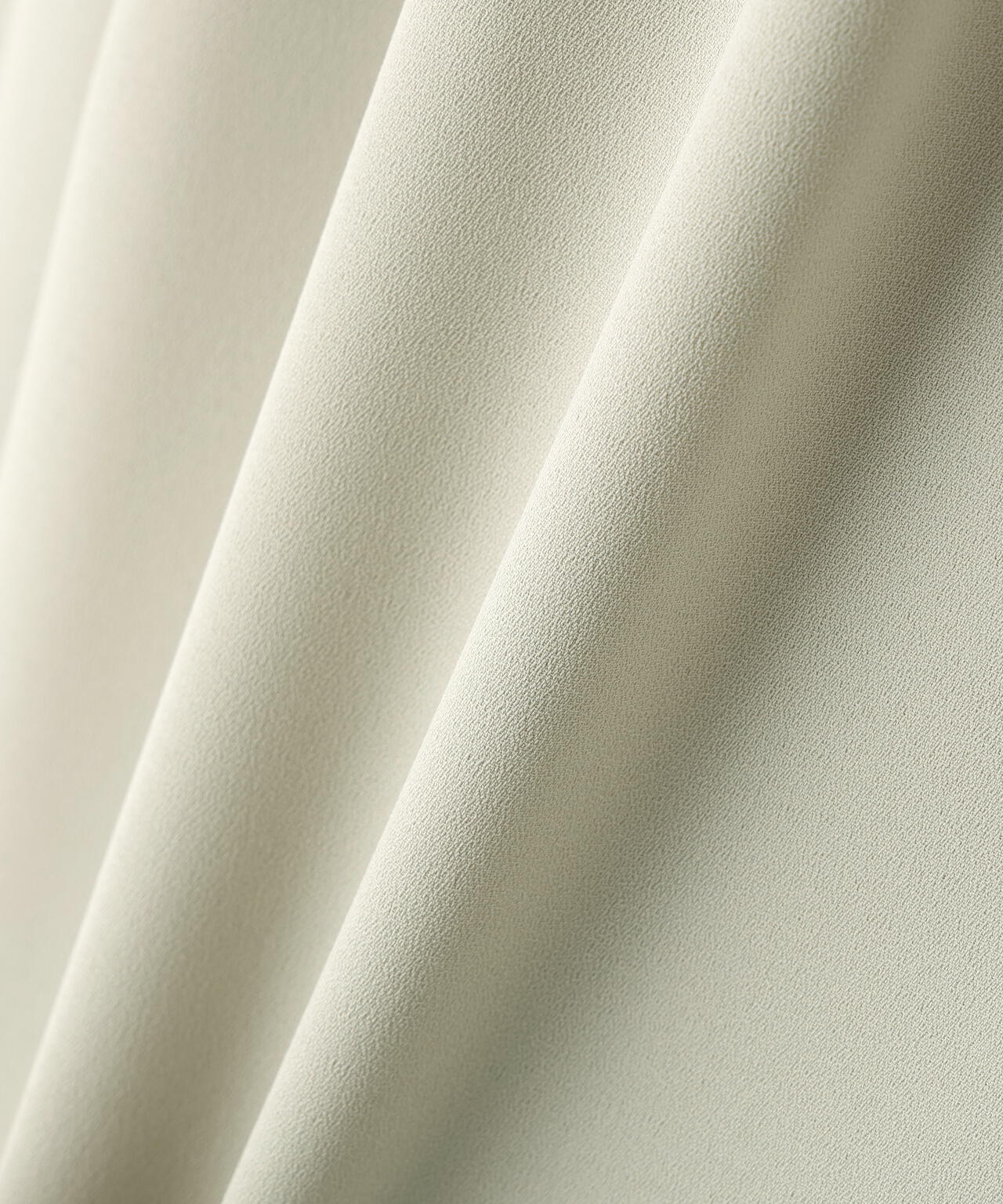 タックナロータイブラウス