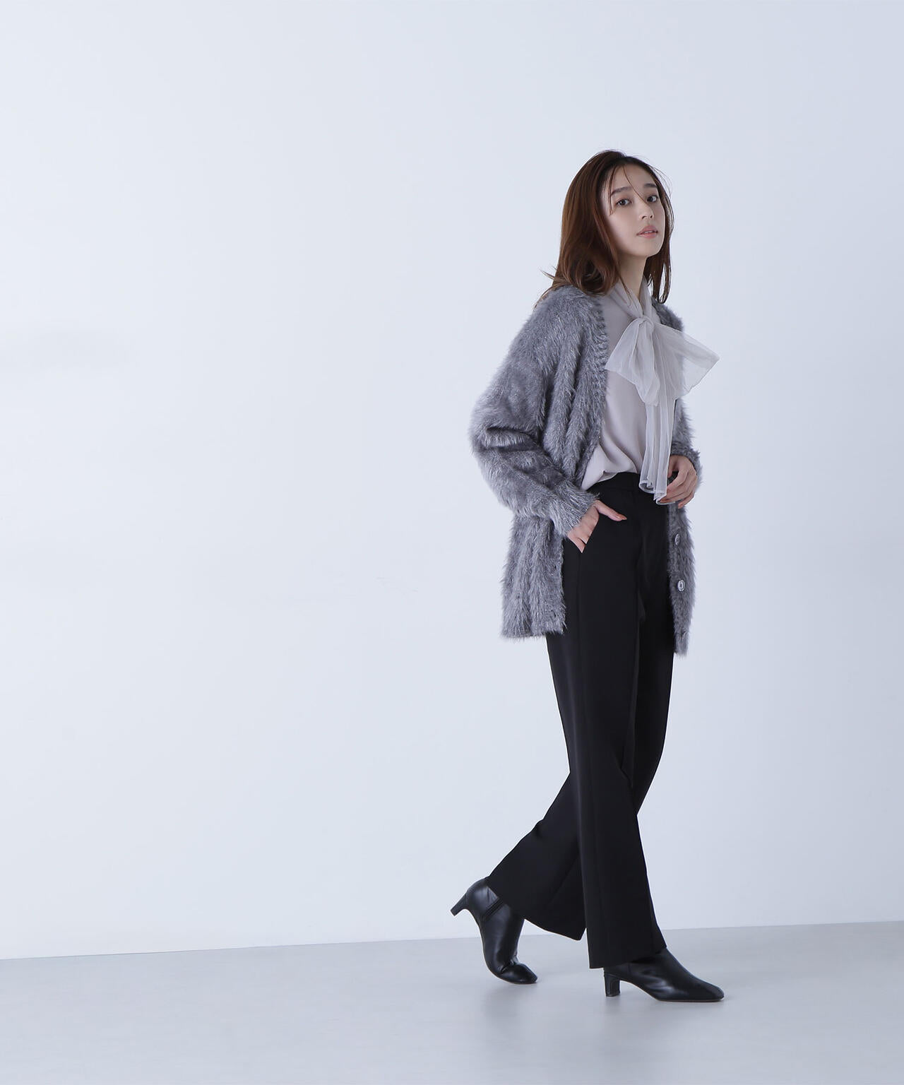 チュールボウタイブラウス