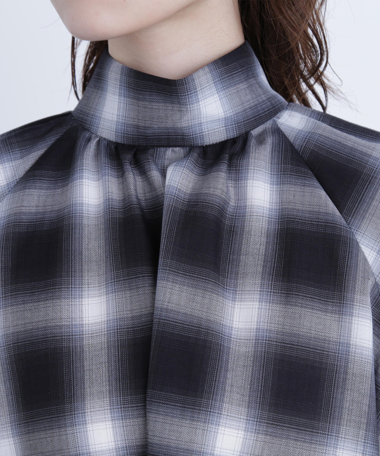 チェックボウタイブラウス