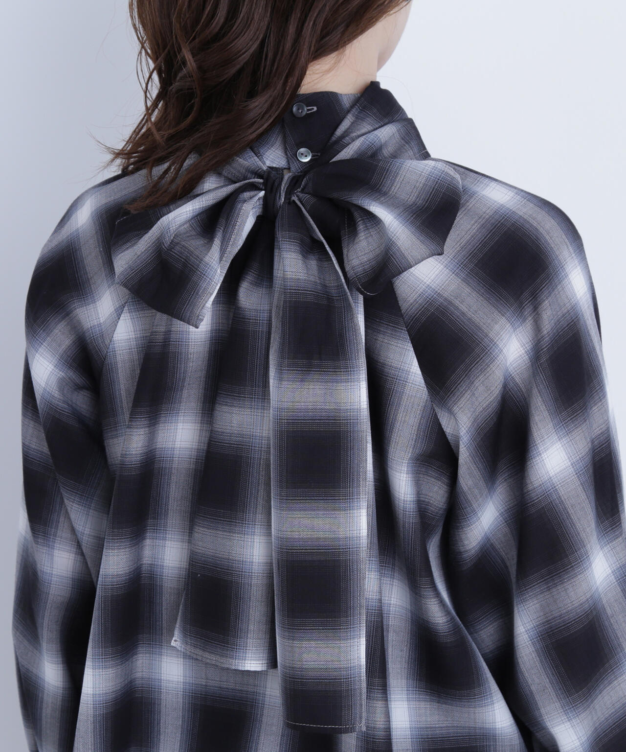 チェックボウタイブラウス