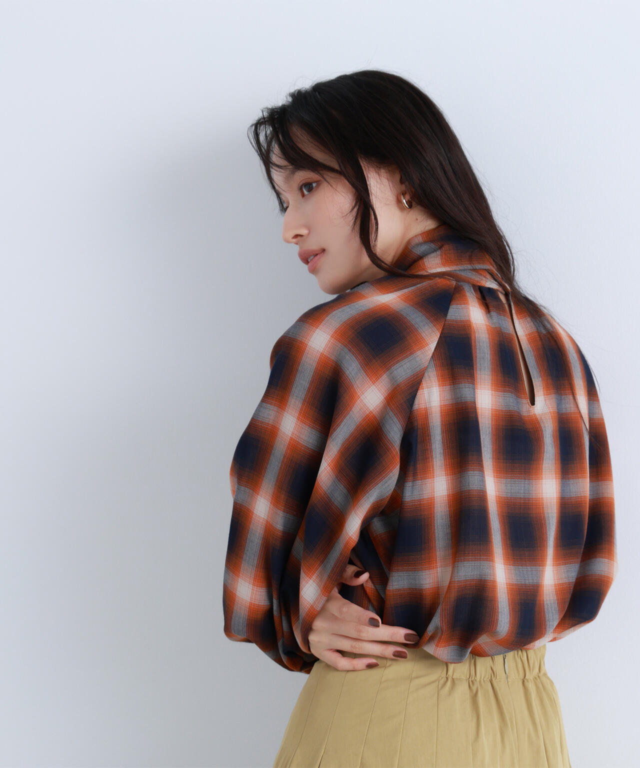 チェックボウタイブラウス